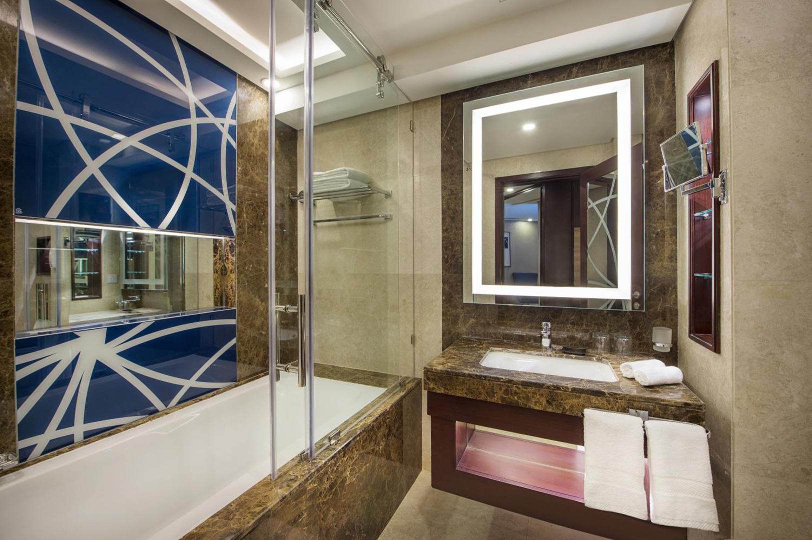 Grand Mercure Business Bay