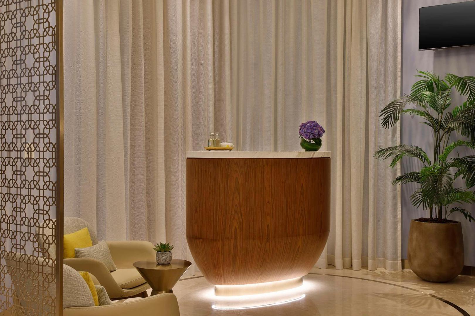 Hilton Garden Inn Dubai Business Bay Hilton Garden Inn Dubai Business Bay