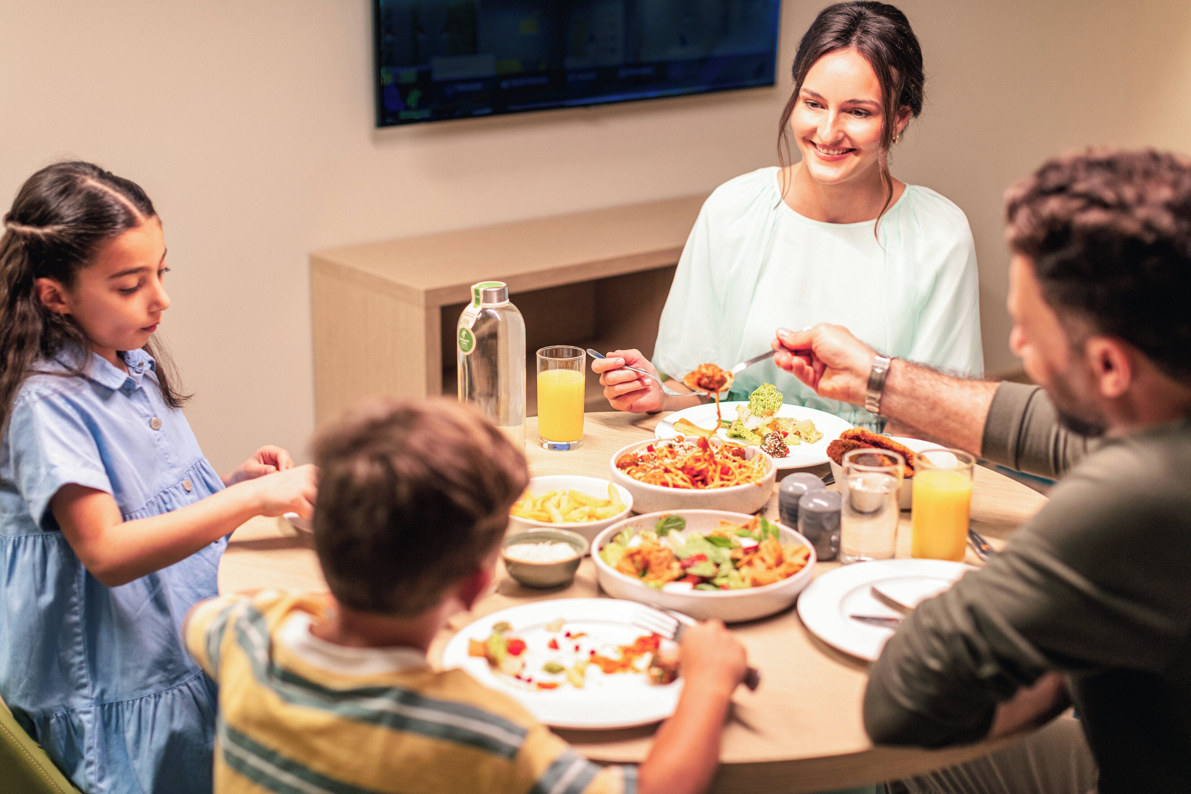 Holiday Inn & Suites Dubai Science Park Holiday Inn & Suites Dubai Science Park