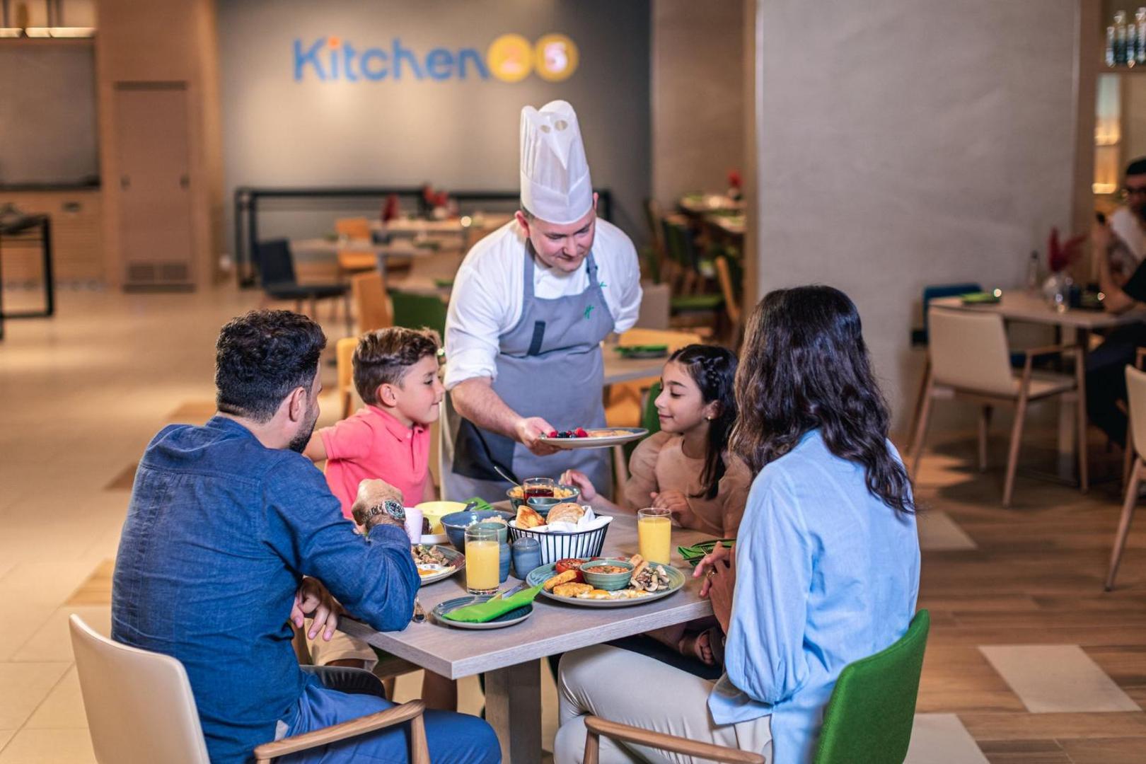 Holiday Inn & Suites Dubai Science Park Holiday Inn & Suites Dubai Science Park