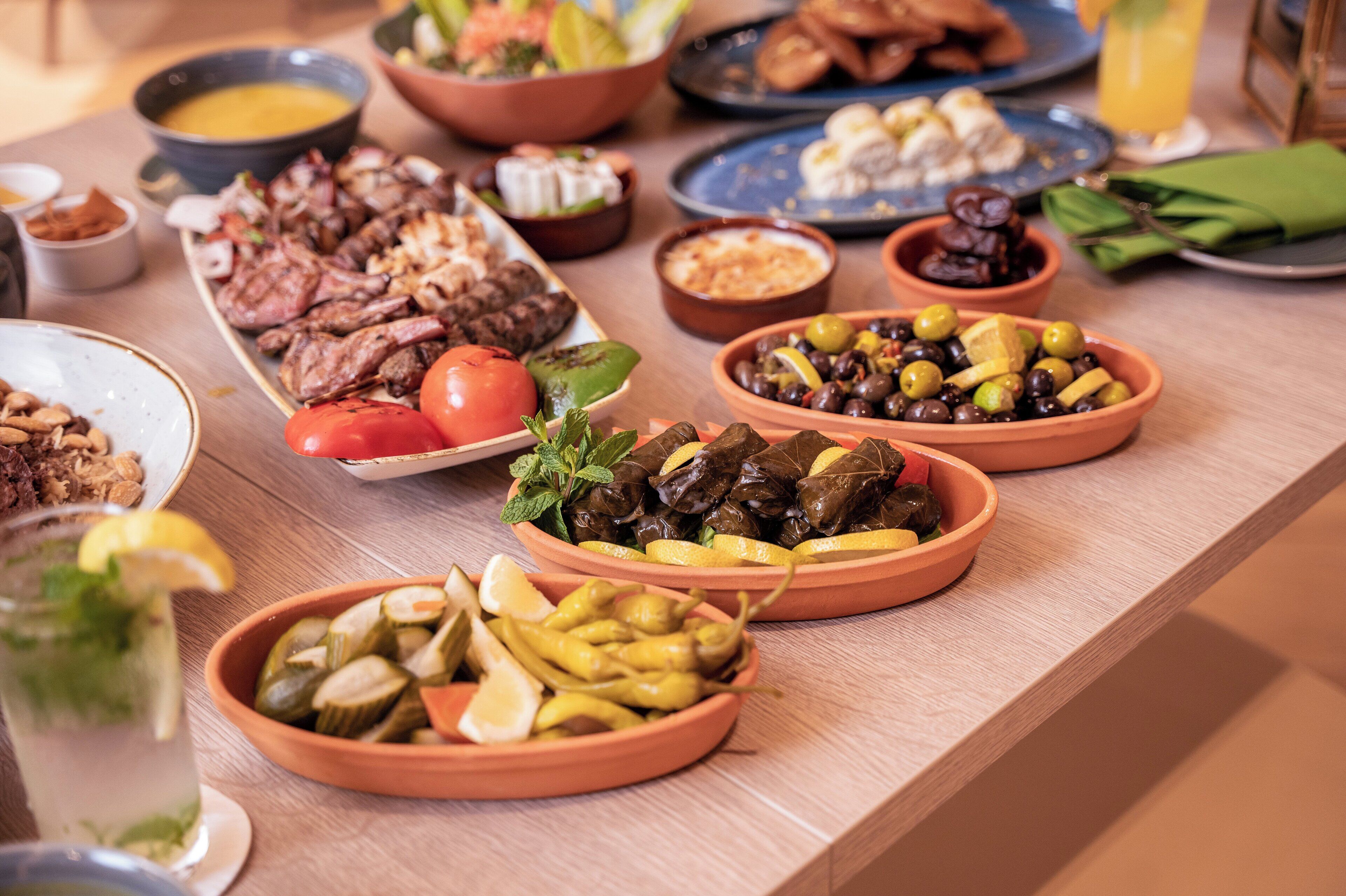 Holiday Inn & Suites Dubai Science Park Holiday Inn & Suites Dubai Science Park