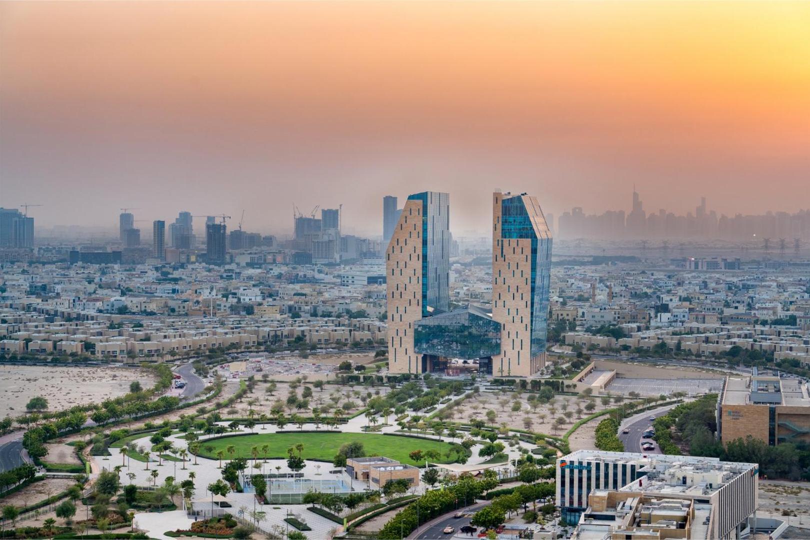 Holiday Inn & Suites Dubai Science Park Holiday Inn & Suites Dubai Science Park