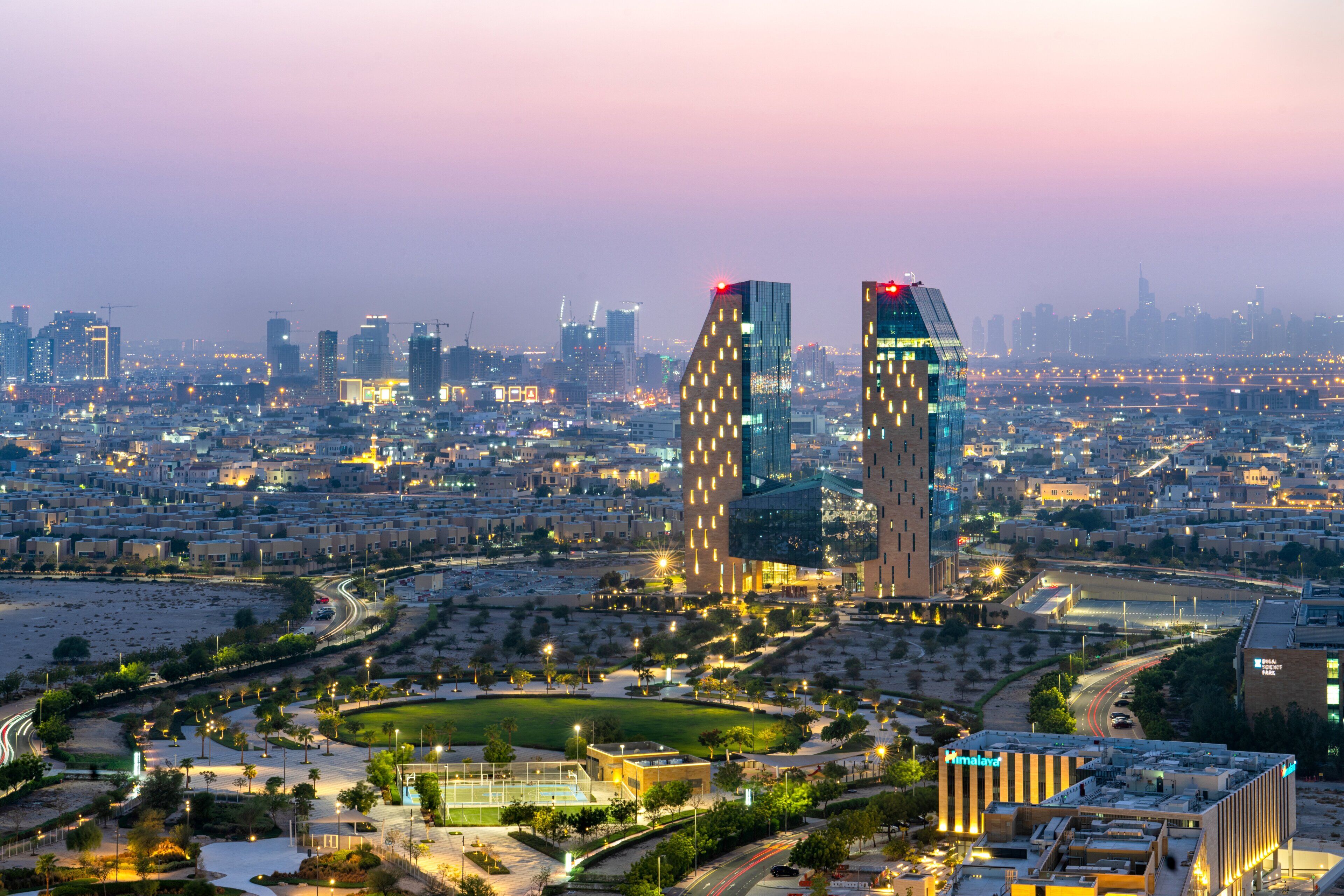 Holiday Inn & Suites Dubai Science Park Holiday Inn & Suites Dubai Science Park