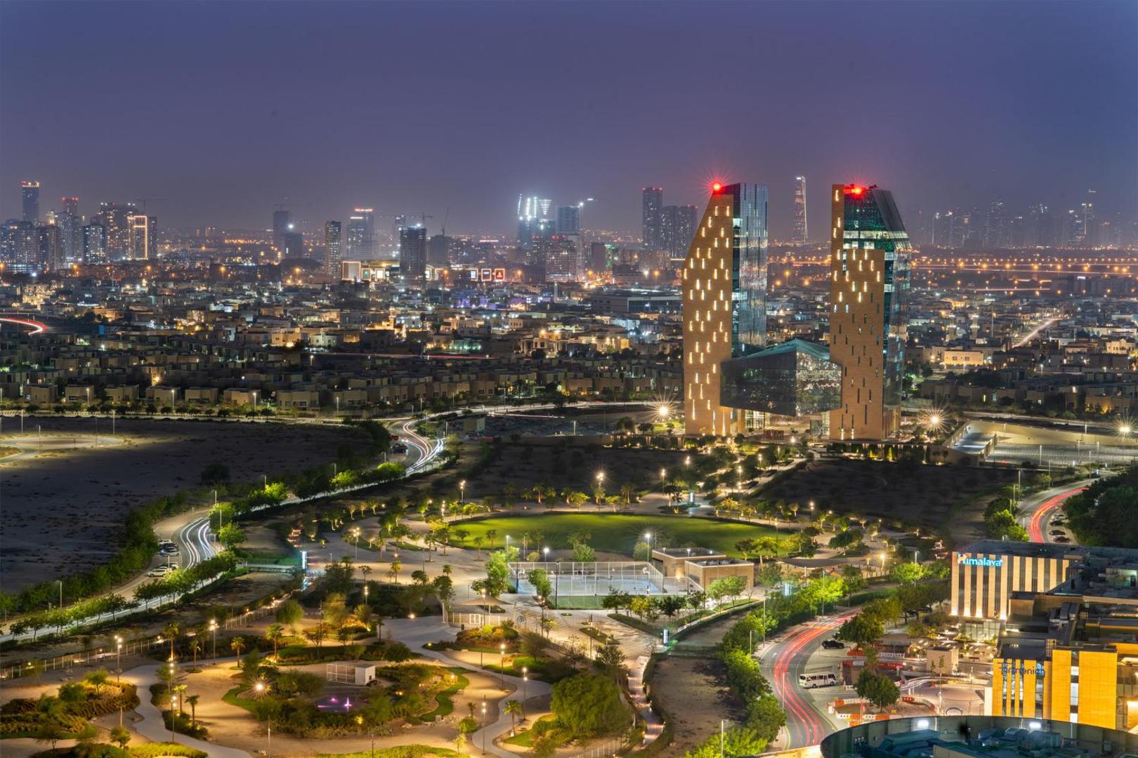 Holiday Inn & Suites Dubai Science Park Holiday Inn & Suites Dubai Science Park