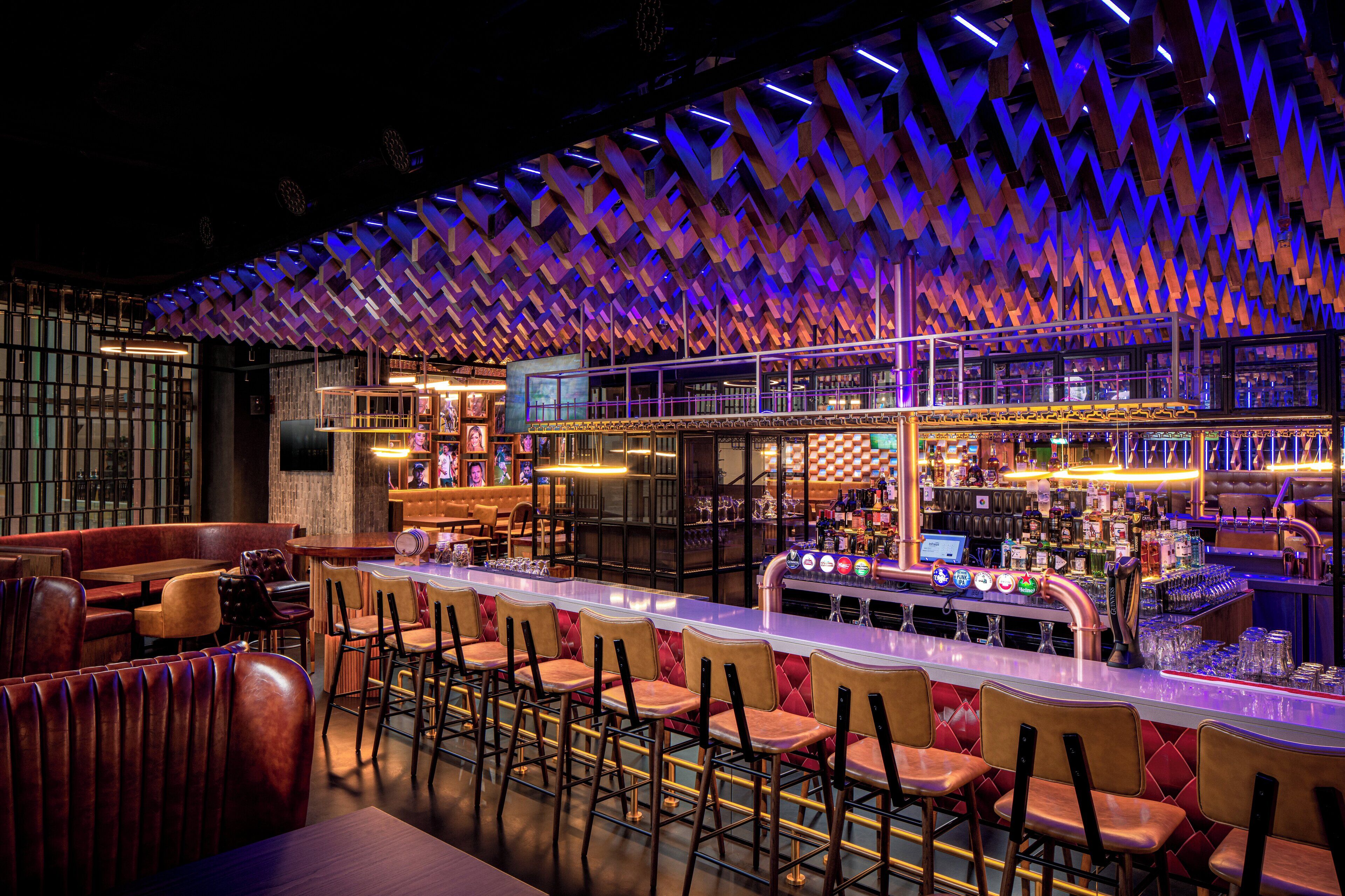 Holiday Inn & Suites Dubai Science Park Holiday Inn & Suites Dubai Science Park