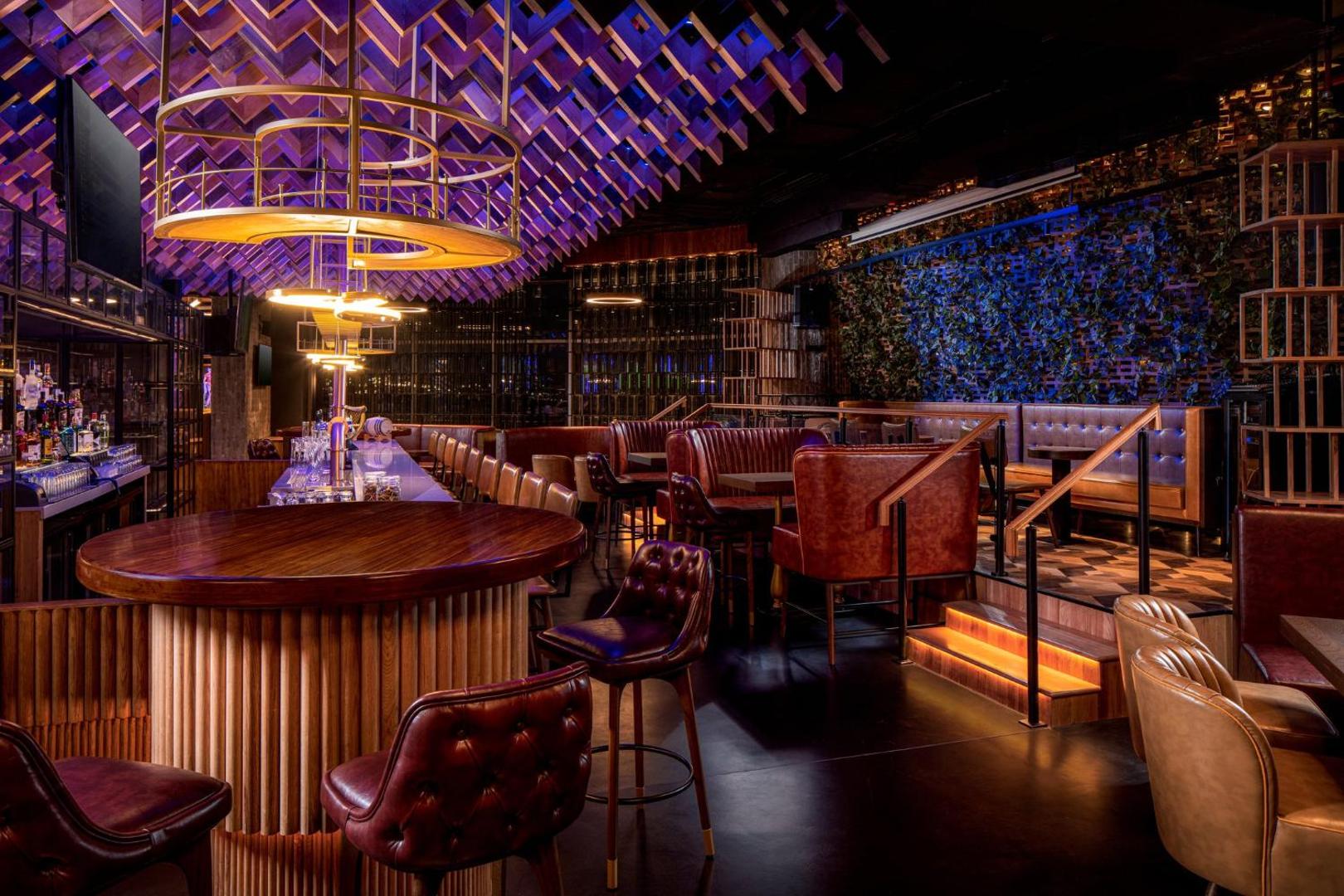 Holiday Inn & Suites Dubai Science Park Holiday Inn & Suites Dubai Science Park