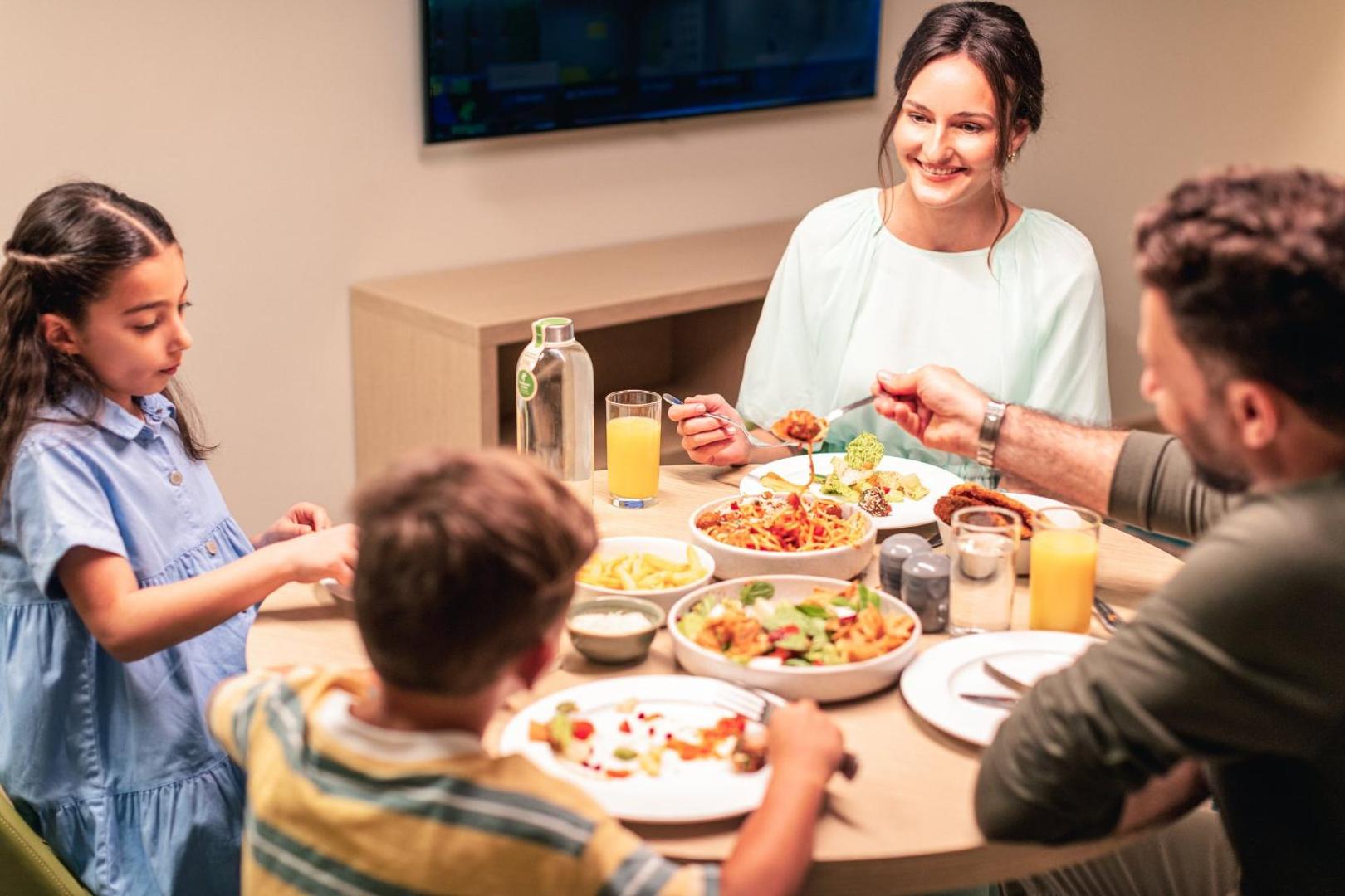 Holiday Inn & Suites Dubai Science Park Holiday Inn & Suites Dubai Science Park