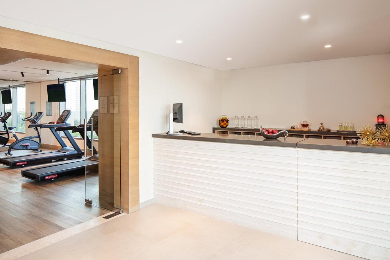 Holiday Inn & Suites Dubai Science Park Holiday Inn & Suites Dubai Science Park