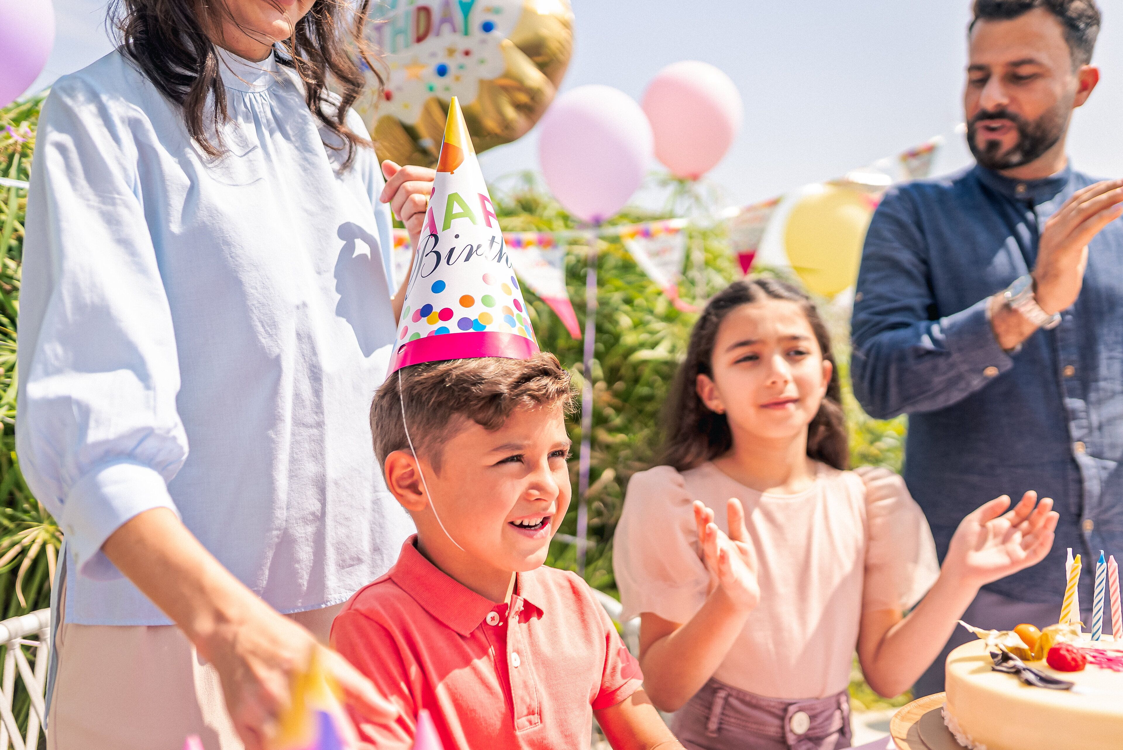 Holiday Inn & Suites Dubai Science Park Holiday Inn & Suites Dubai Science Park