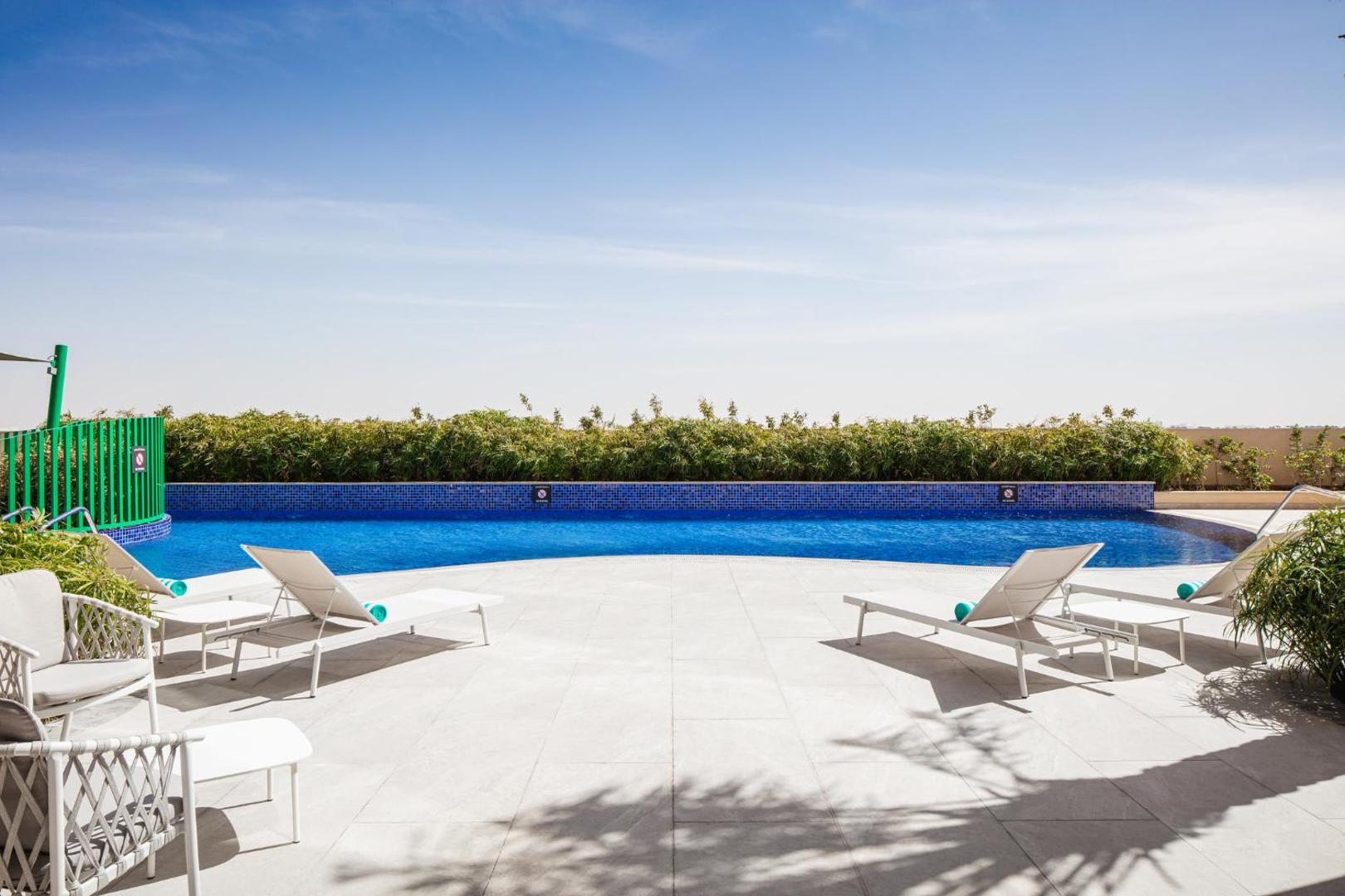 Holiday Inn & Suites Dubai Science Park Holiday Inn & Suites Dubai Science Park