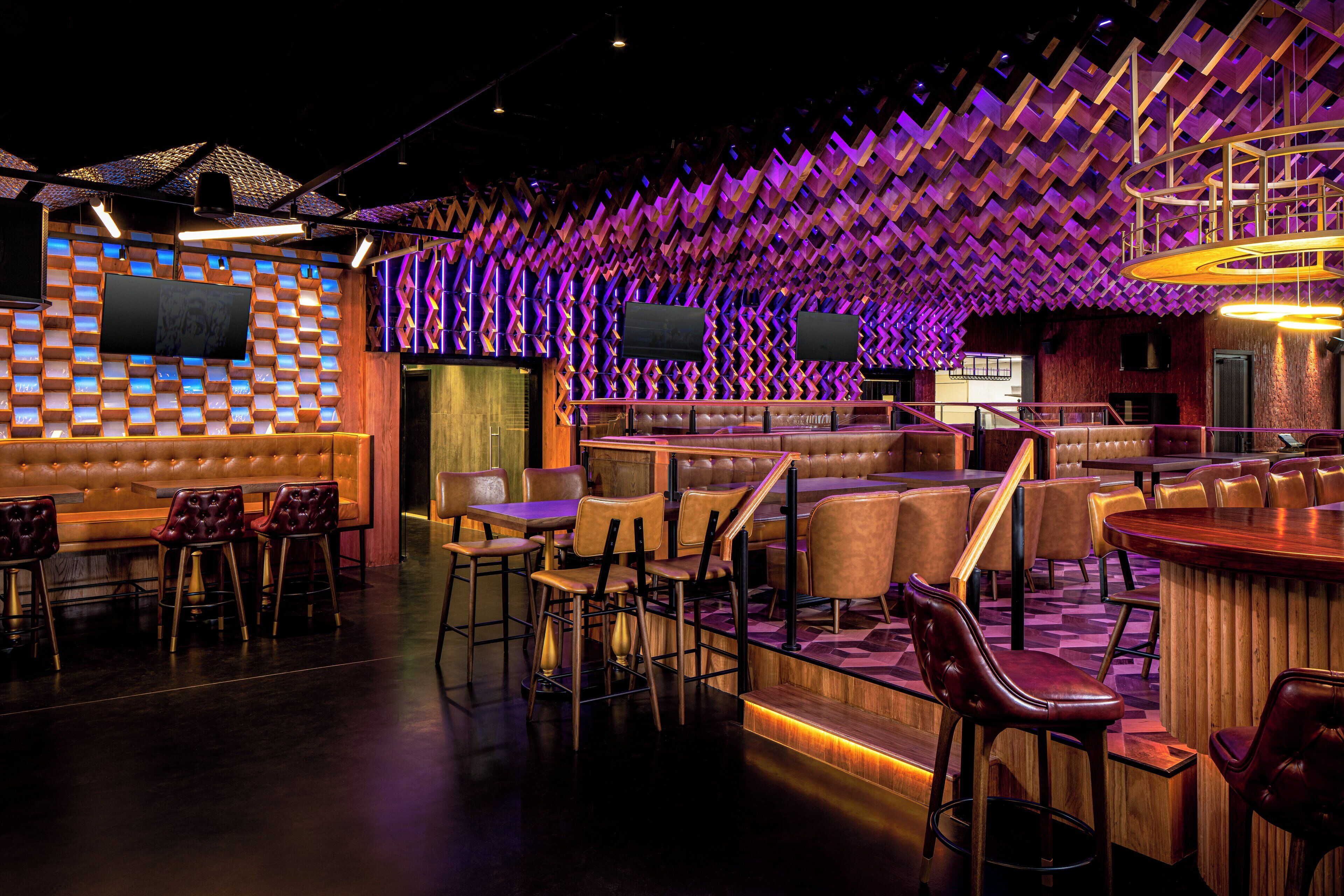 Holiday Inn & Suites Dubai Science Park Holiday Inn & Suites Dubai Science Park