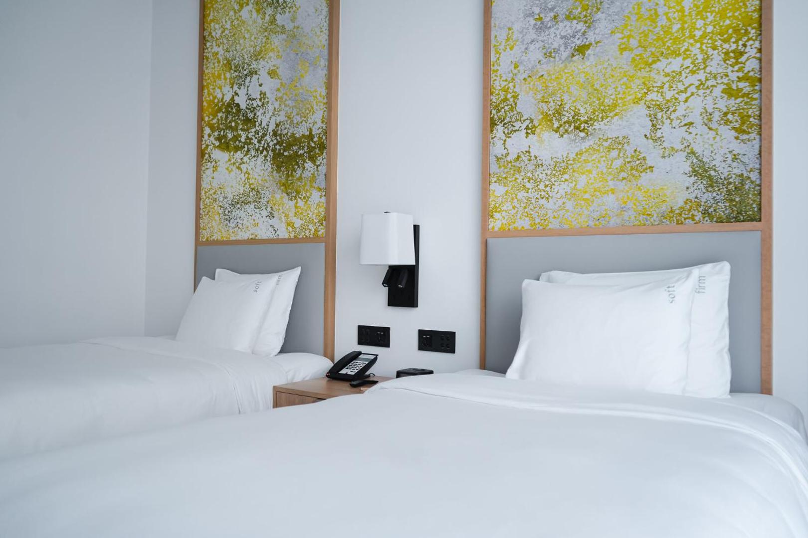 Holiday Inn Dubai Business Bay