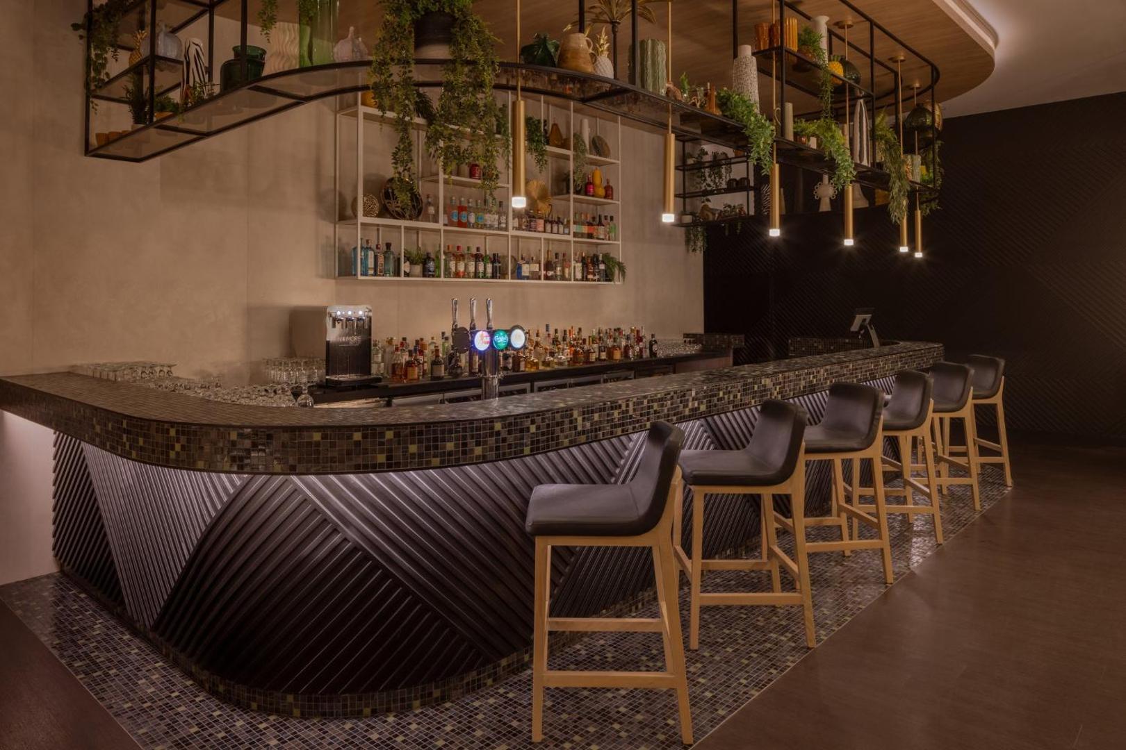 Holiday Inn Dubai Business Bay