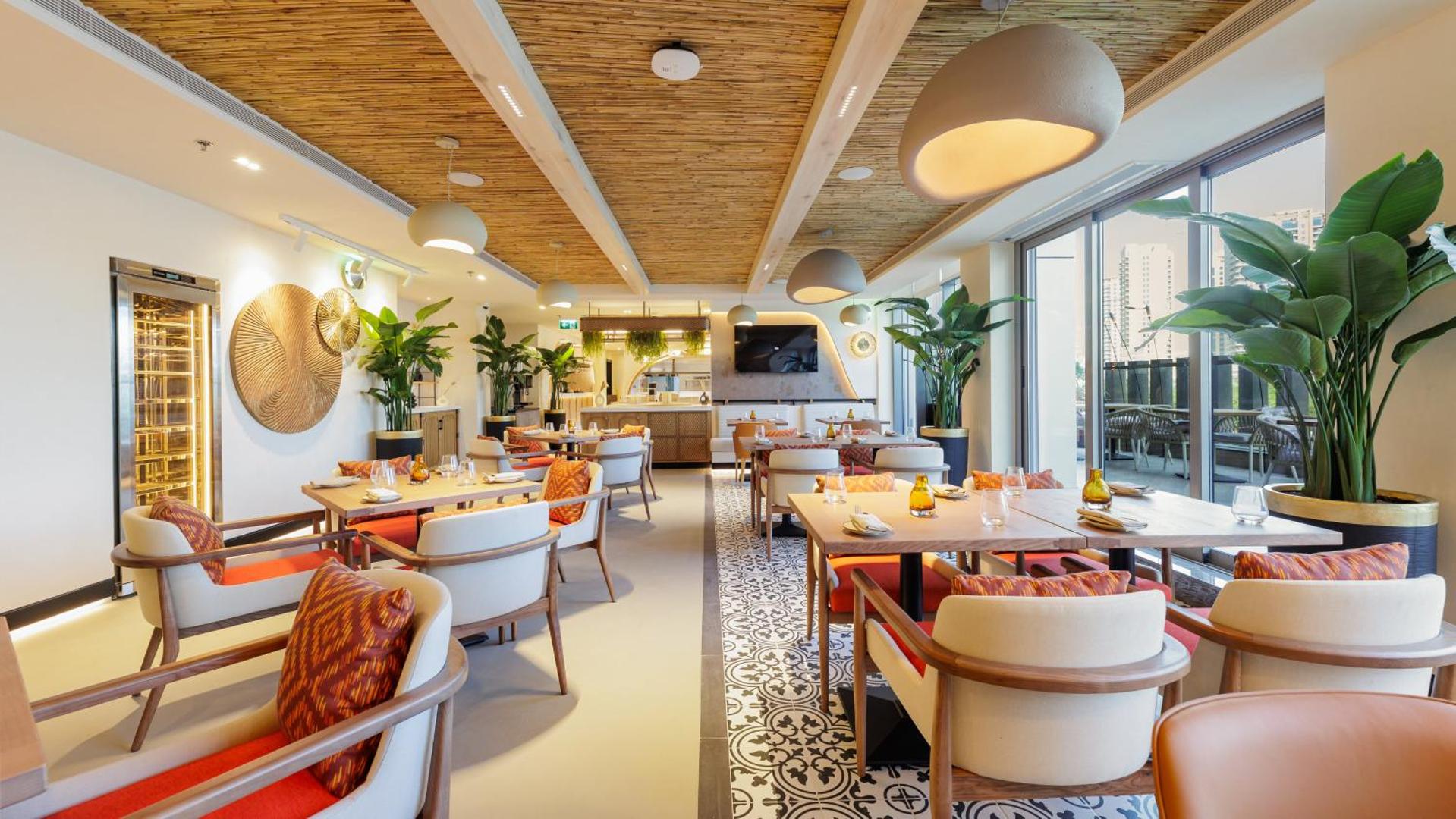 Holiday Inn Dubai Village Circle Holiday Inn Dubai Village Circle