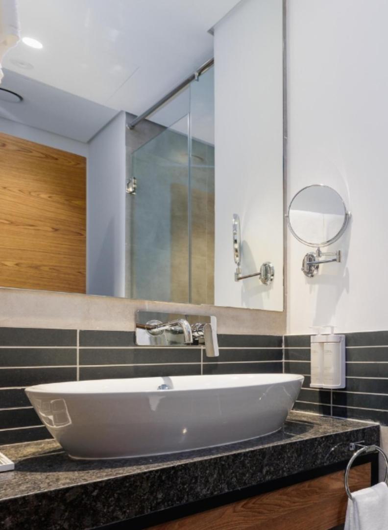 Holiday Inn Dubai Village Circle Holiday Inn Dubai Village Circle