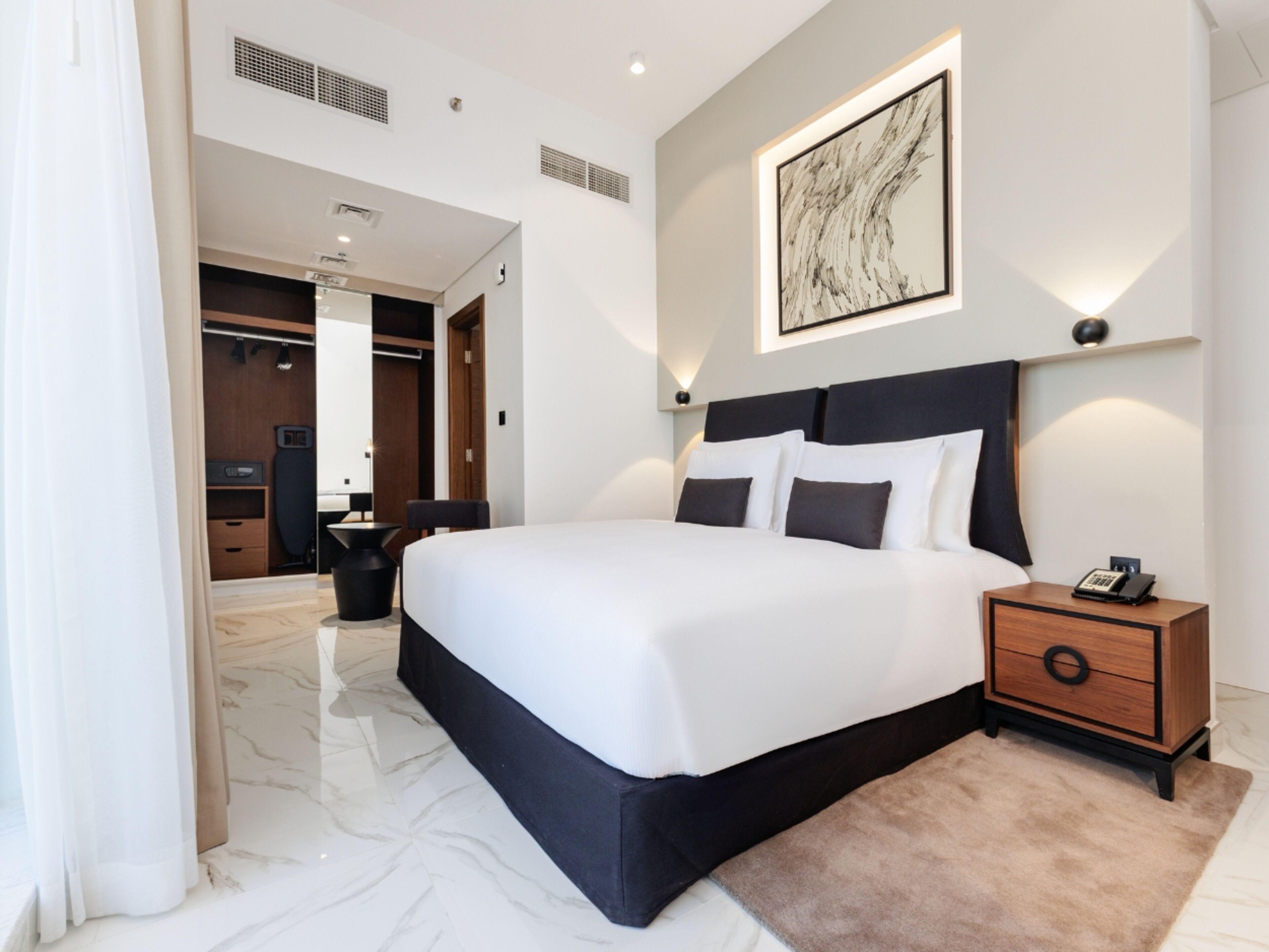 Holiday Inn Dubai Village Circle Holiday Inn Dubai Village Circle