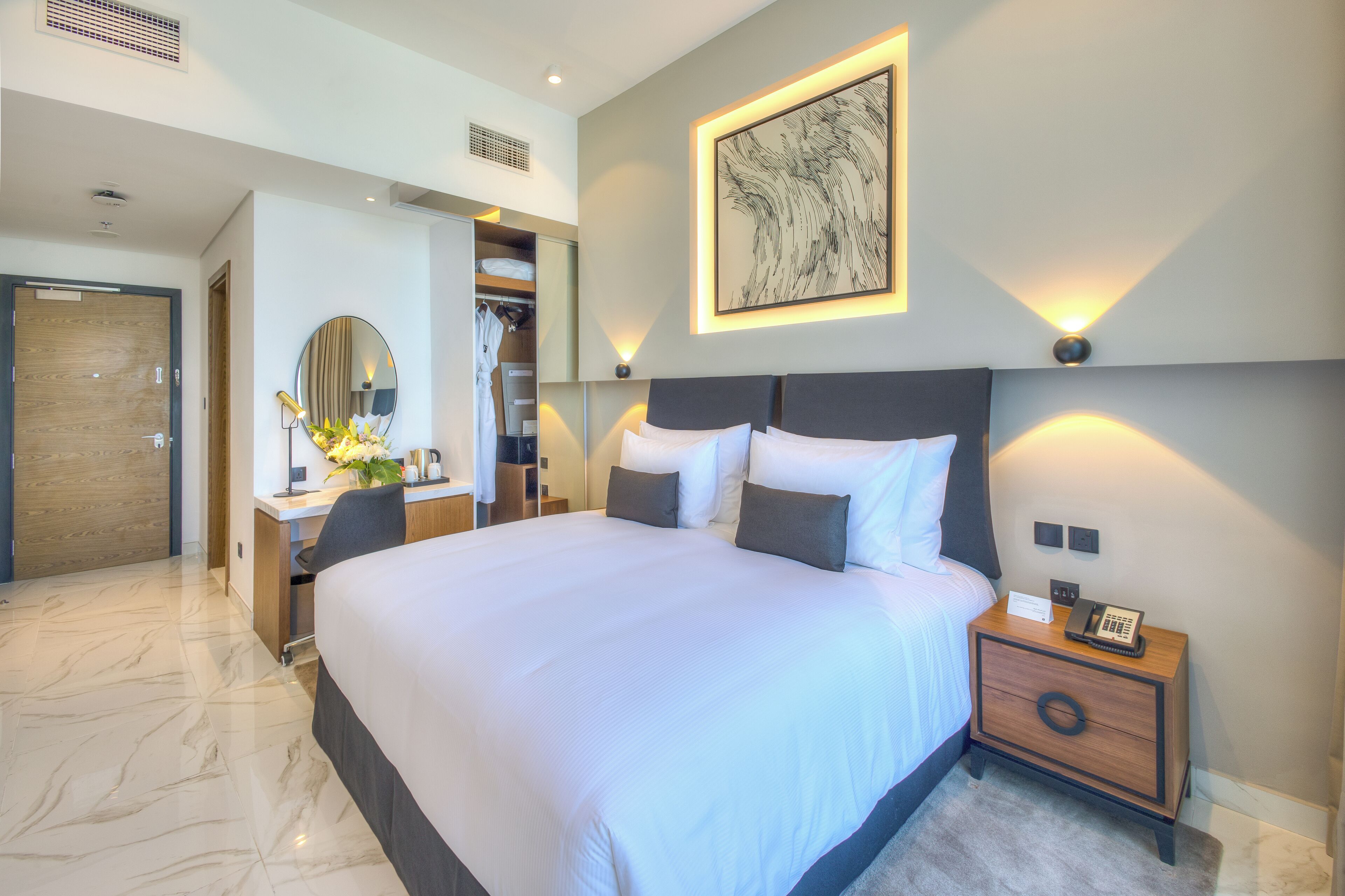 Holiday Inn Dubai Village Circle Holiday Inn Dubai Village Circle