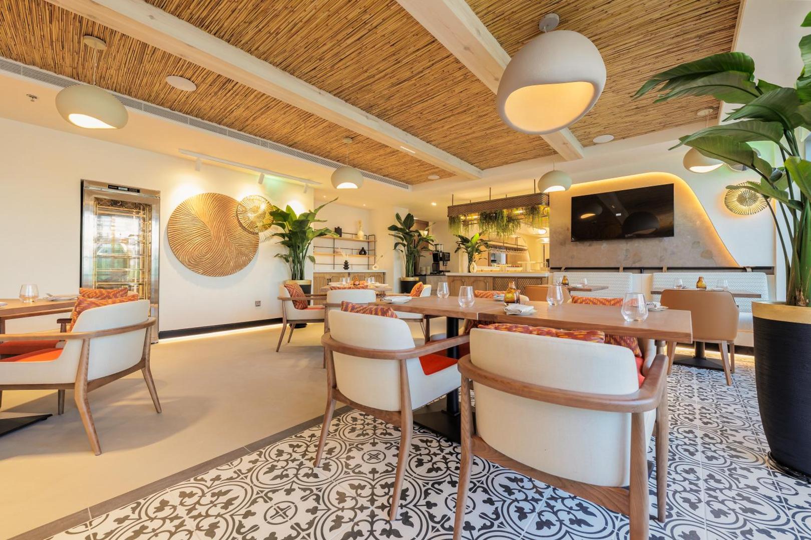 Holiday Inn Dubai Village Circle Holiday Inn Dubai Village Circle