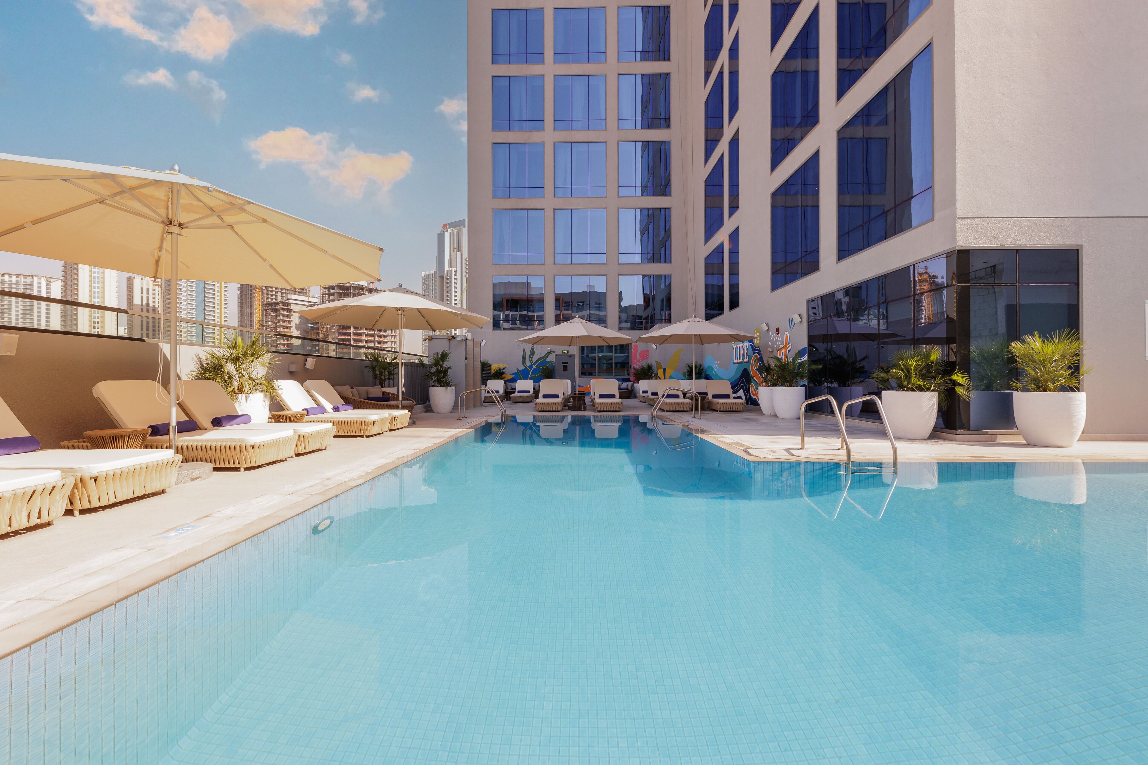 Holiday Inn Dubai Village Circle Holiday Inn Dubai Village Circle