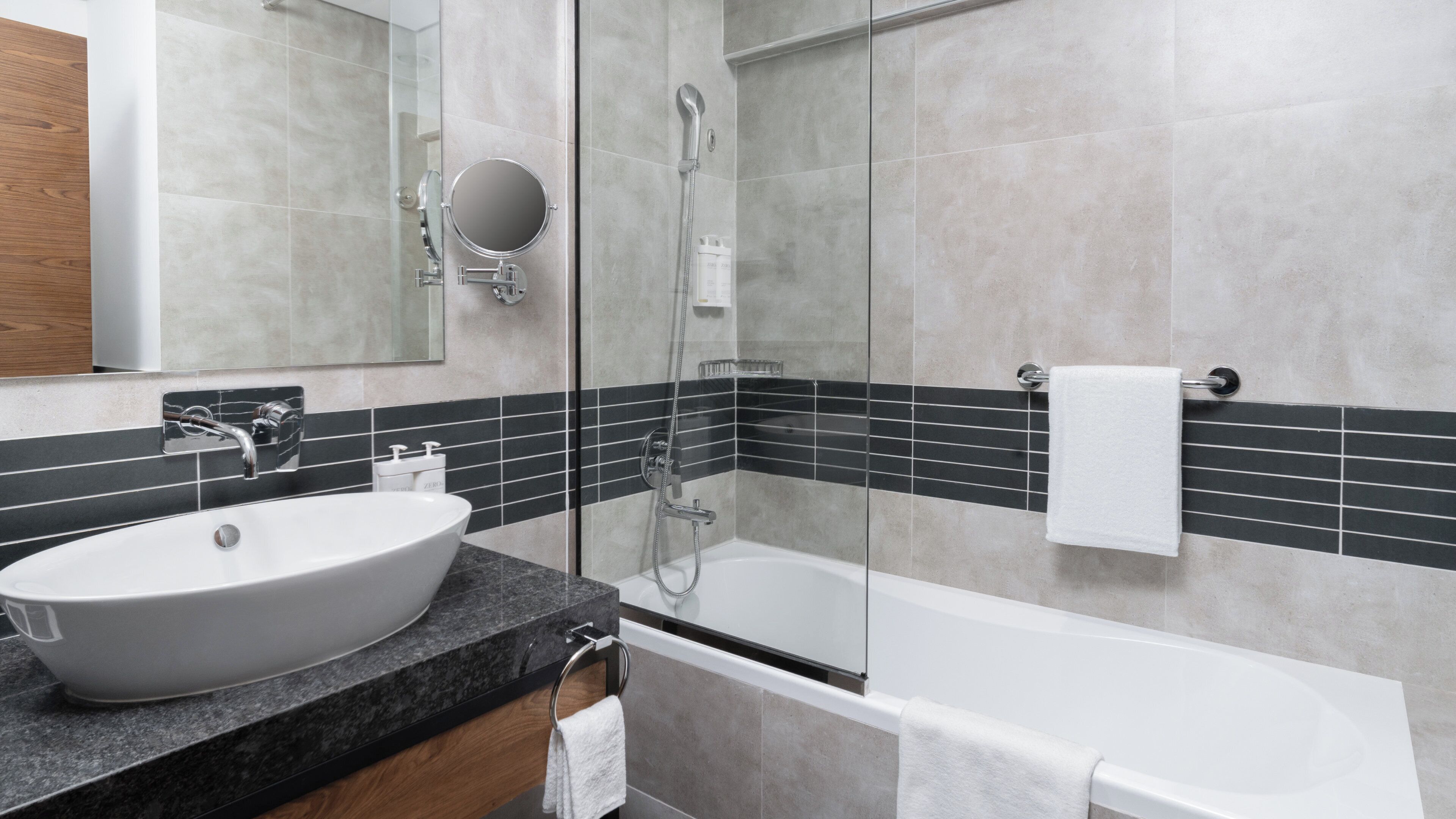 Holiday Inn Dubai Village Circle Holiday Inn Dubai Village Circle