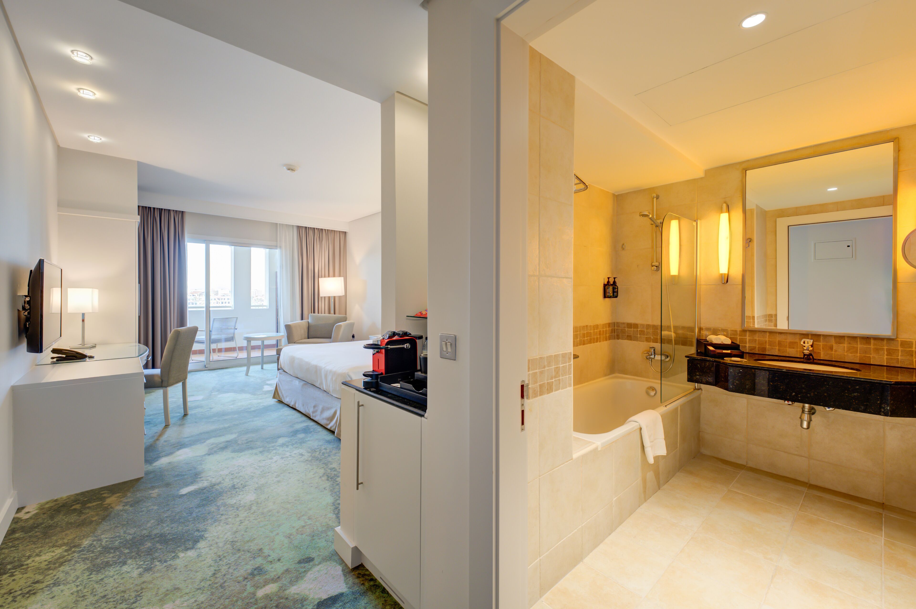 Millennium Lakeview Hotel Millennium Lakeview Hotel