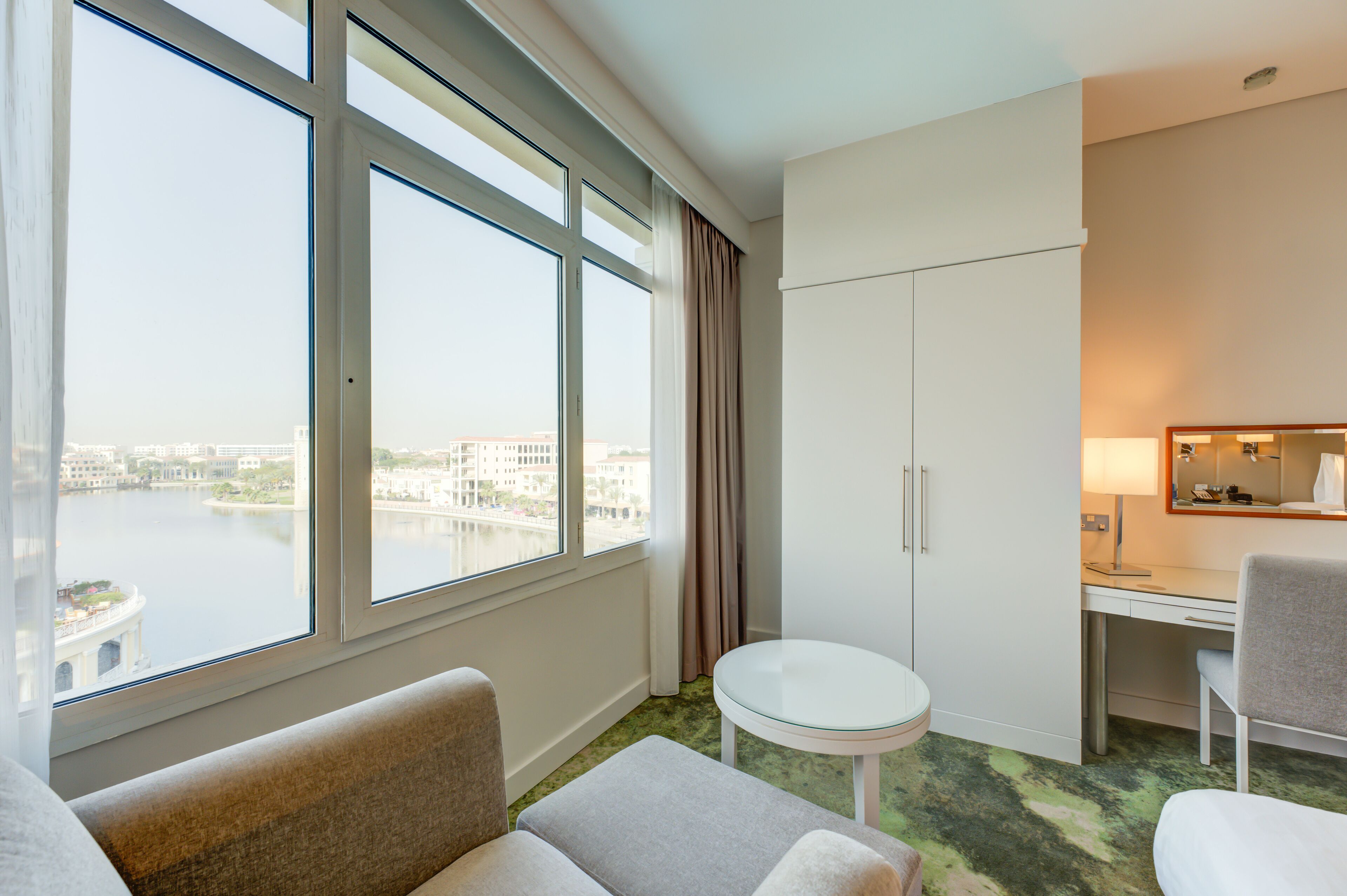 Millennium Lakeview Hotel Millennium Lakeview Hotel