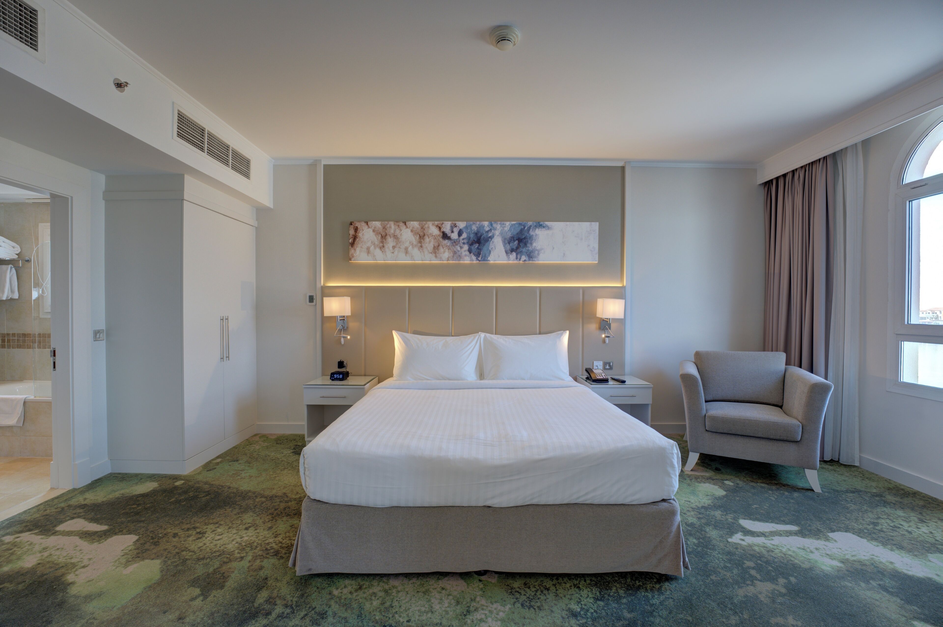 Millennium Lakeview Hotel Millennium Lakeview Hotel