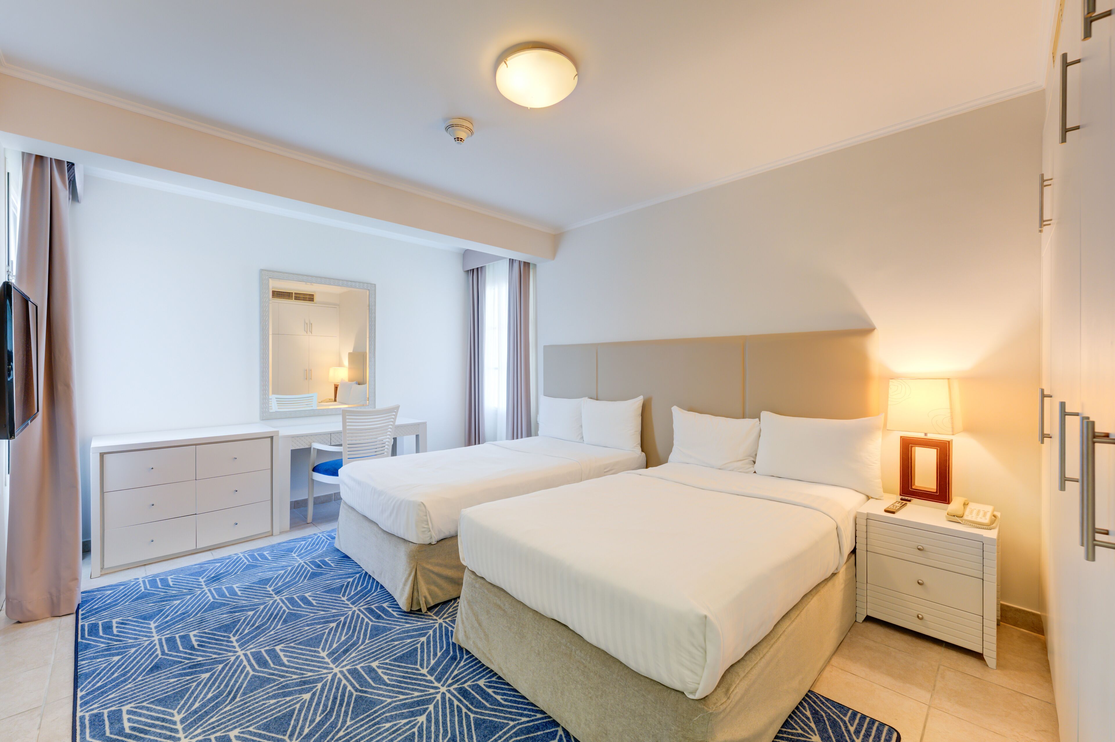 Millennium Lakeview Hotel Millennium Lakeview Hotel
