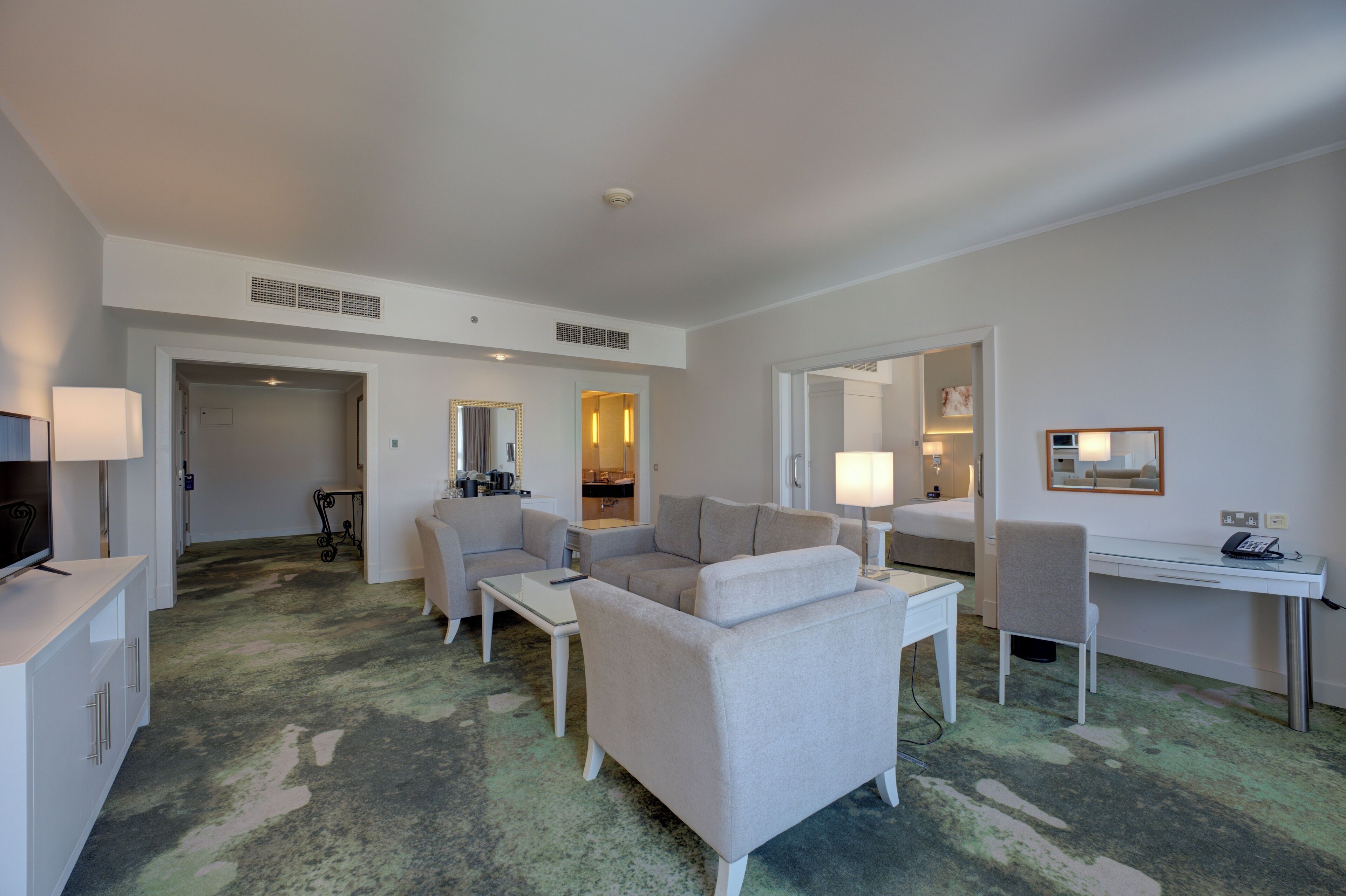 Millennium Lakeview Hotel Millennium Lakeview Hotel