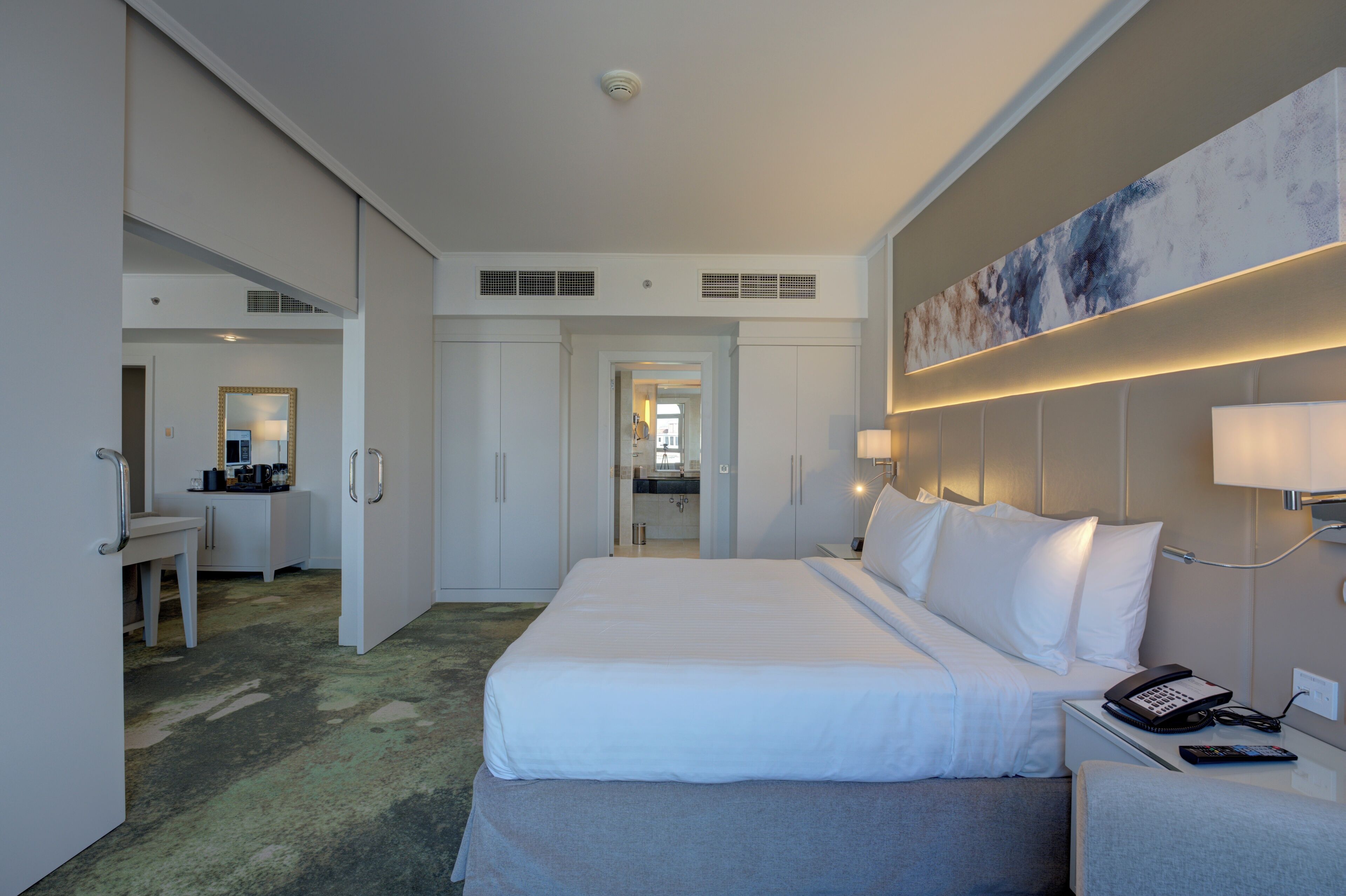 Millennium Lakeview Hotel Millennium Lakeview Hotel