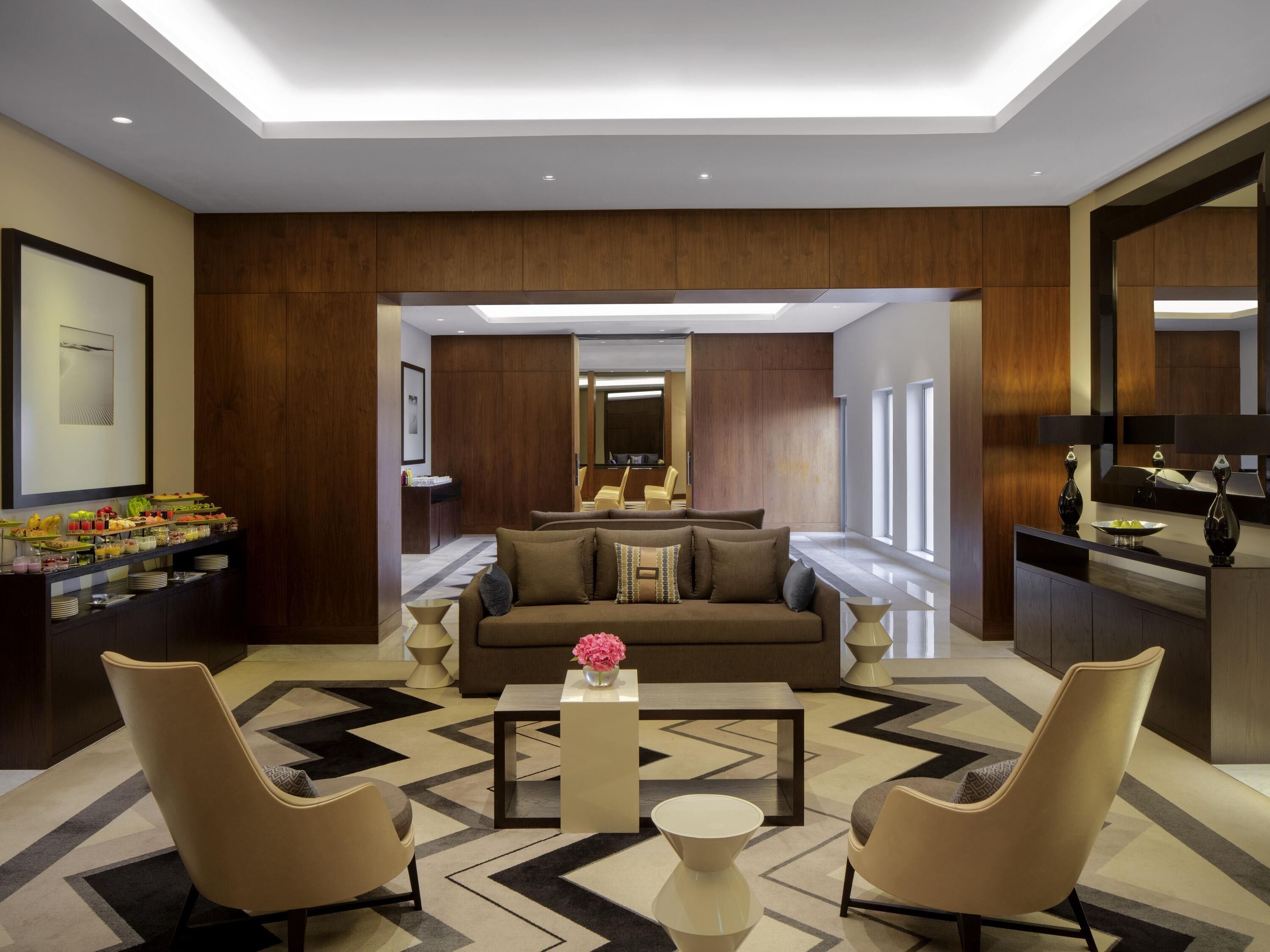 Pullman Dubai Creek City Centre Hotel