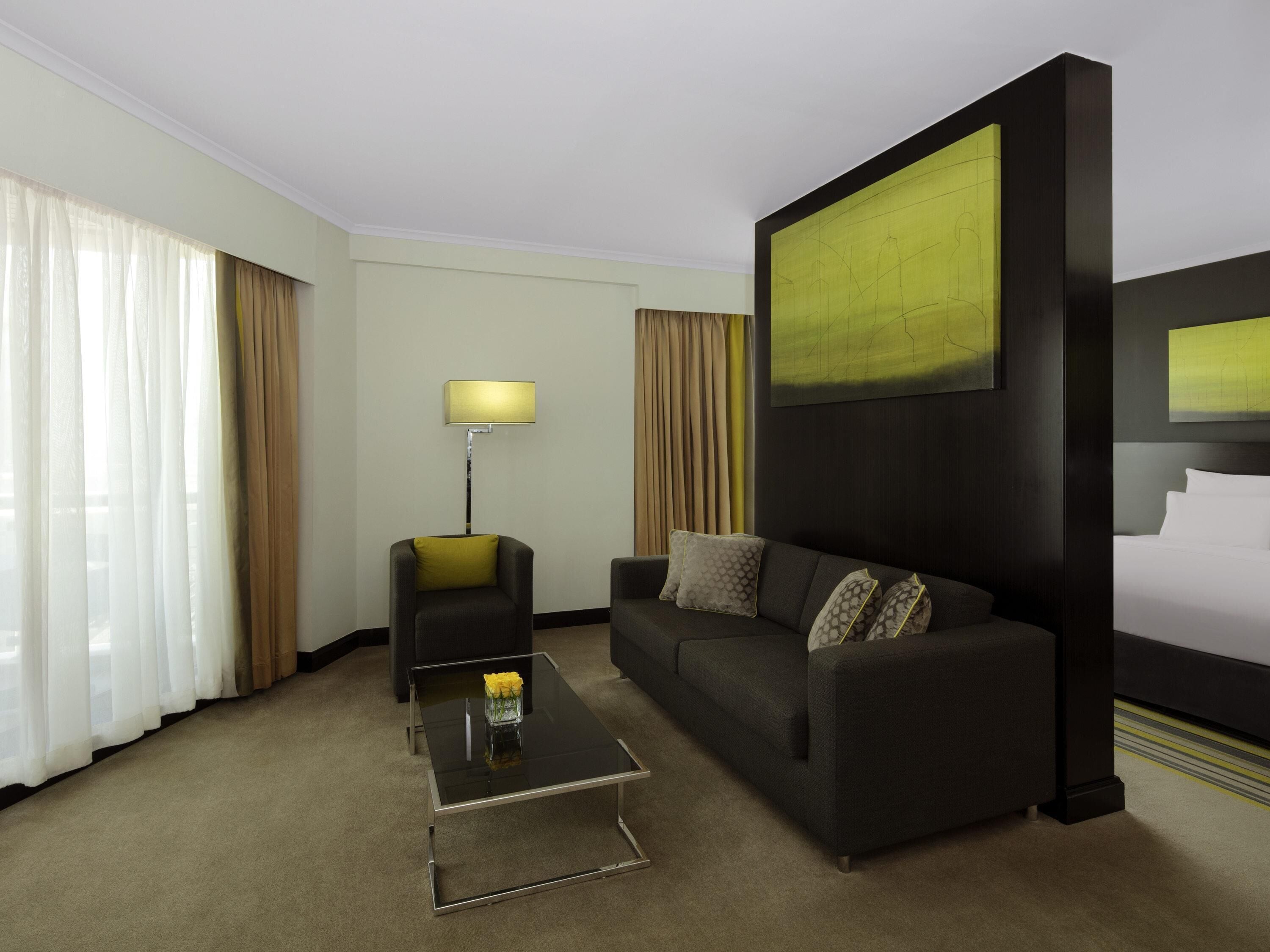 Pullman Dubai Creek City Centre Hotel