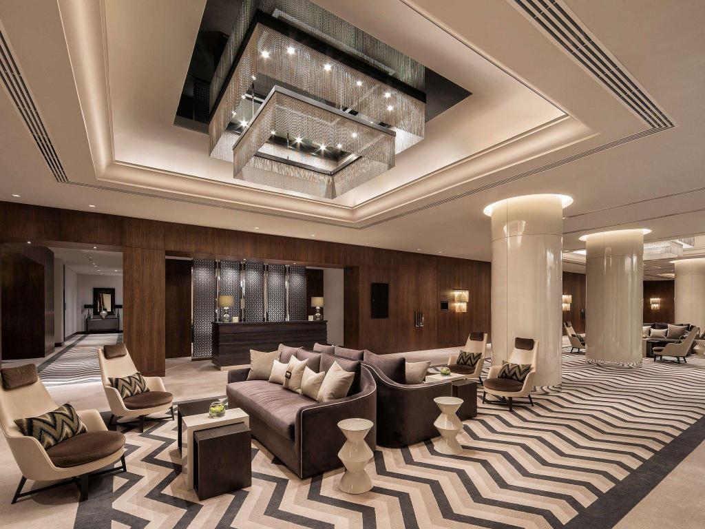 Pullman Dubai Creek City Centre Hotel