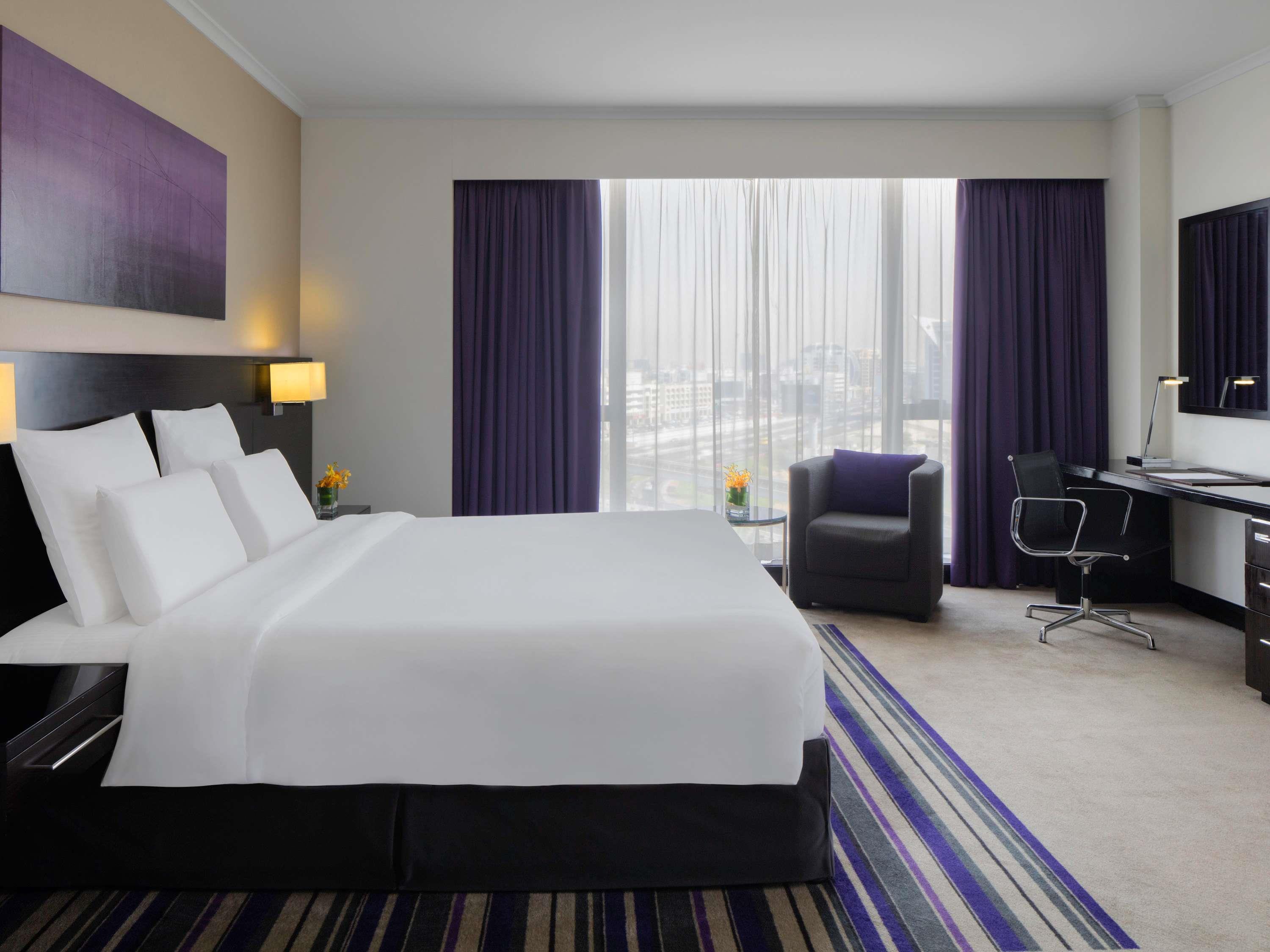 Pullman Dubai Creek City Centre Hotel