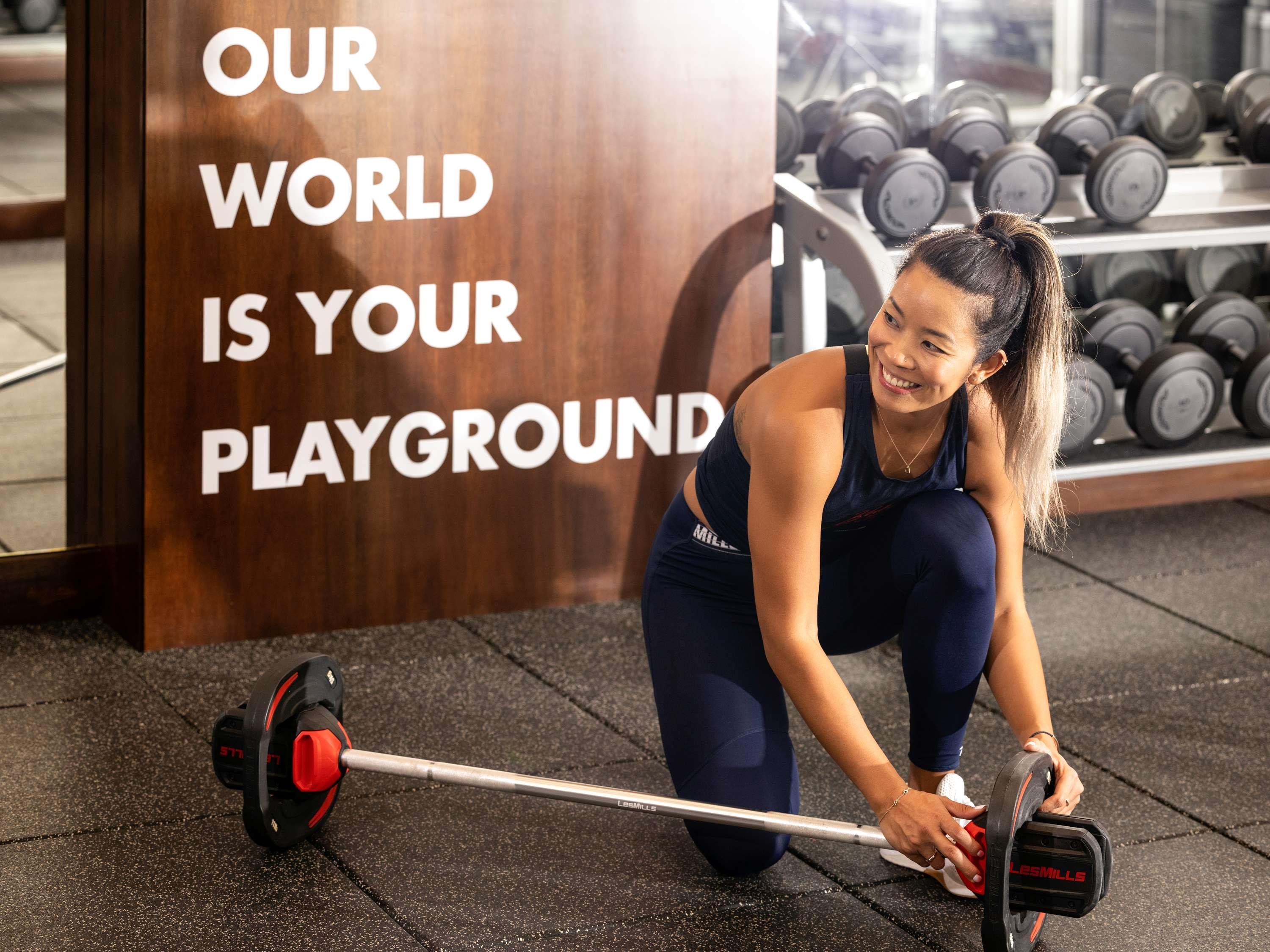 Pullman Dubai Creek City Centre Hotel