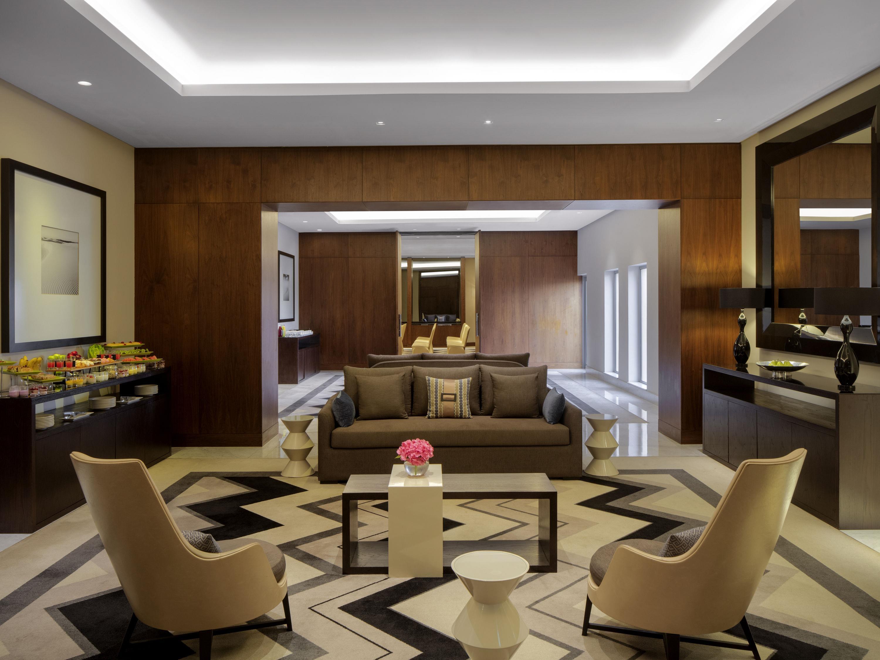 Pullman Dubai Creek City Centre Hotel