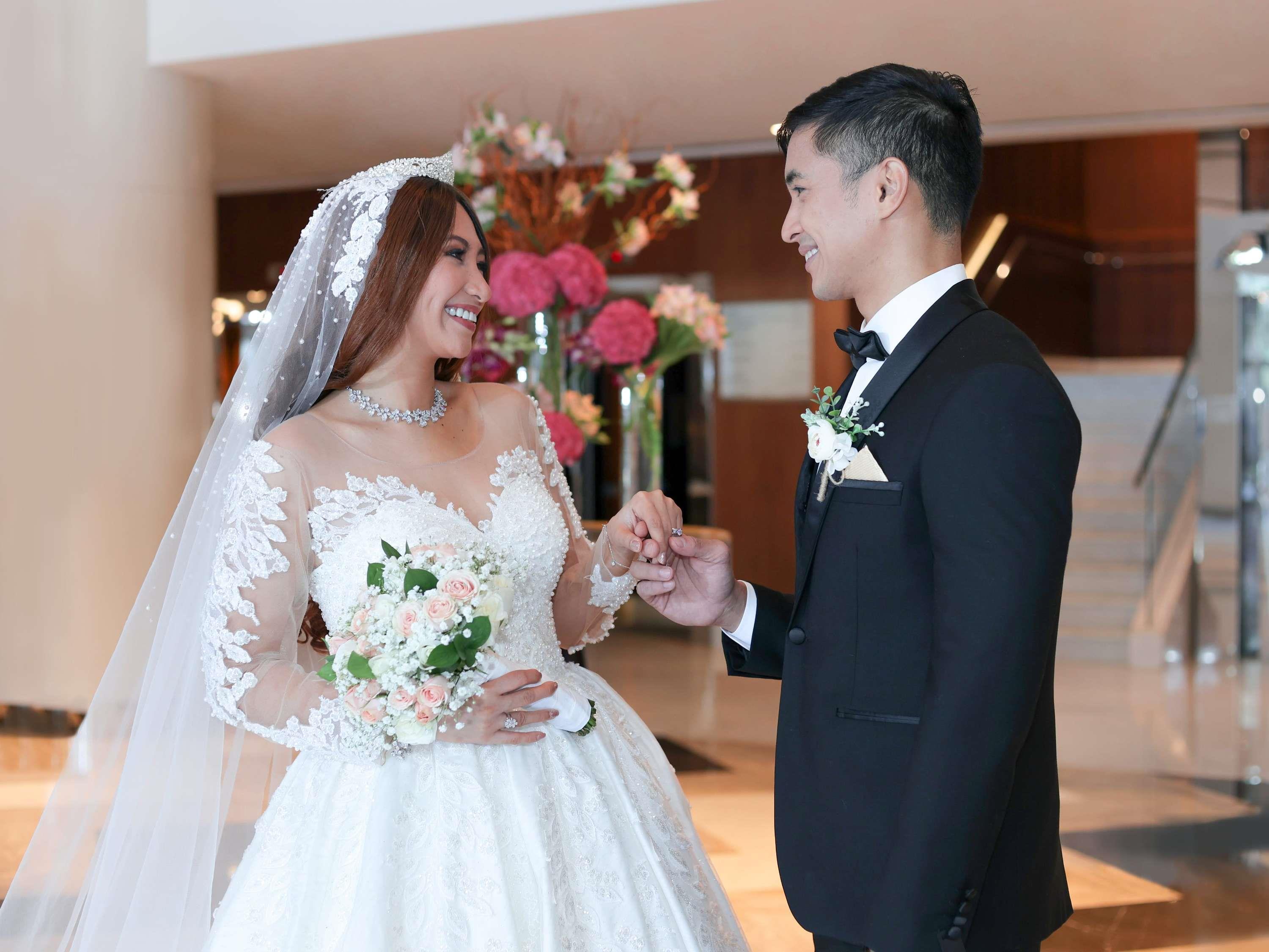 Pullman Dubai Creek City Centre Hotel