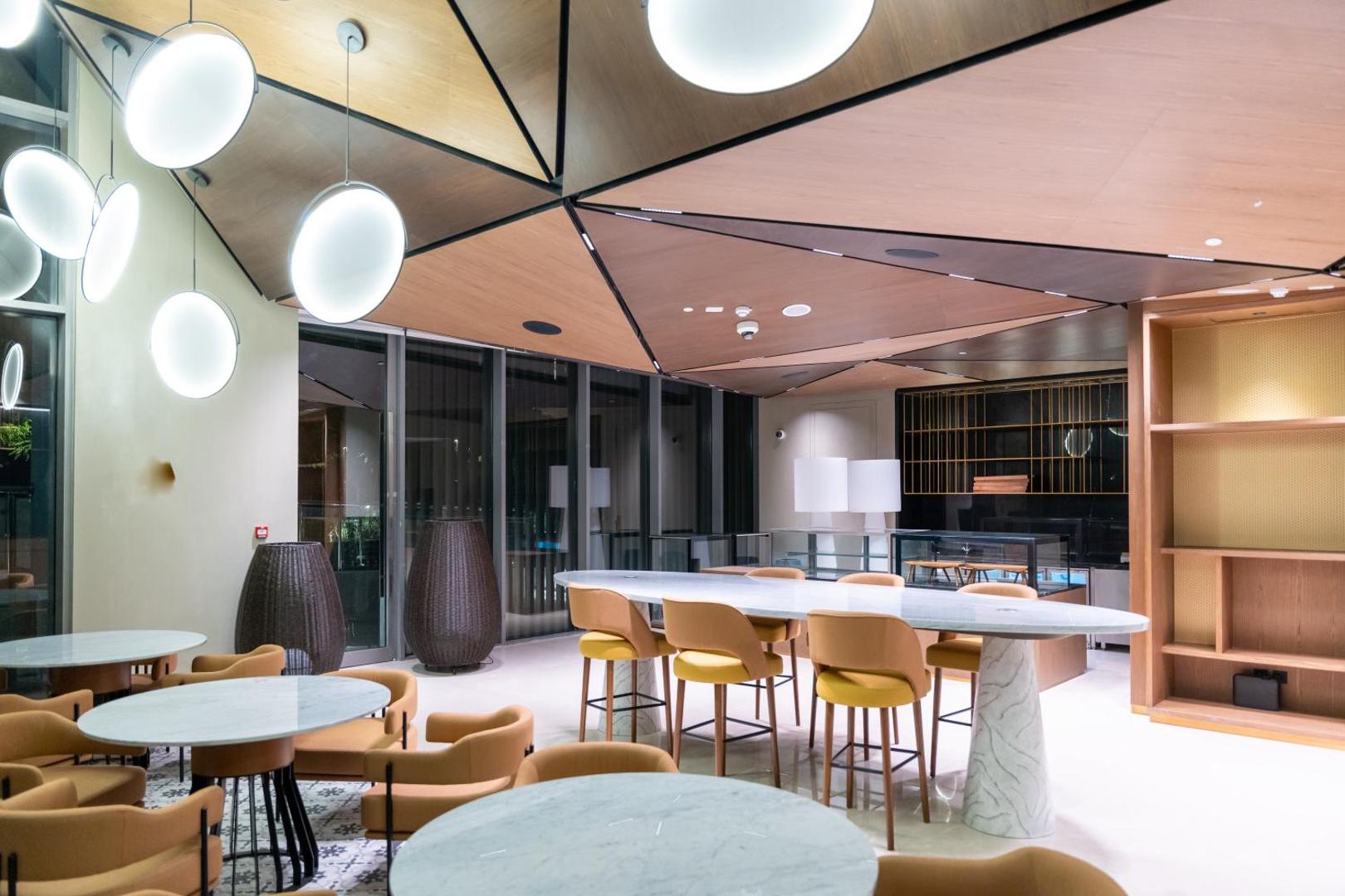 Tumbi Hotel Dubai The Palm, Tapestry Collection by Hilton Tumbi Hotel Dubai The Palm, Tapestry Collection by Hilton