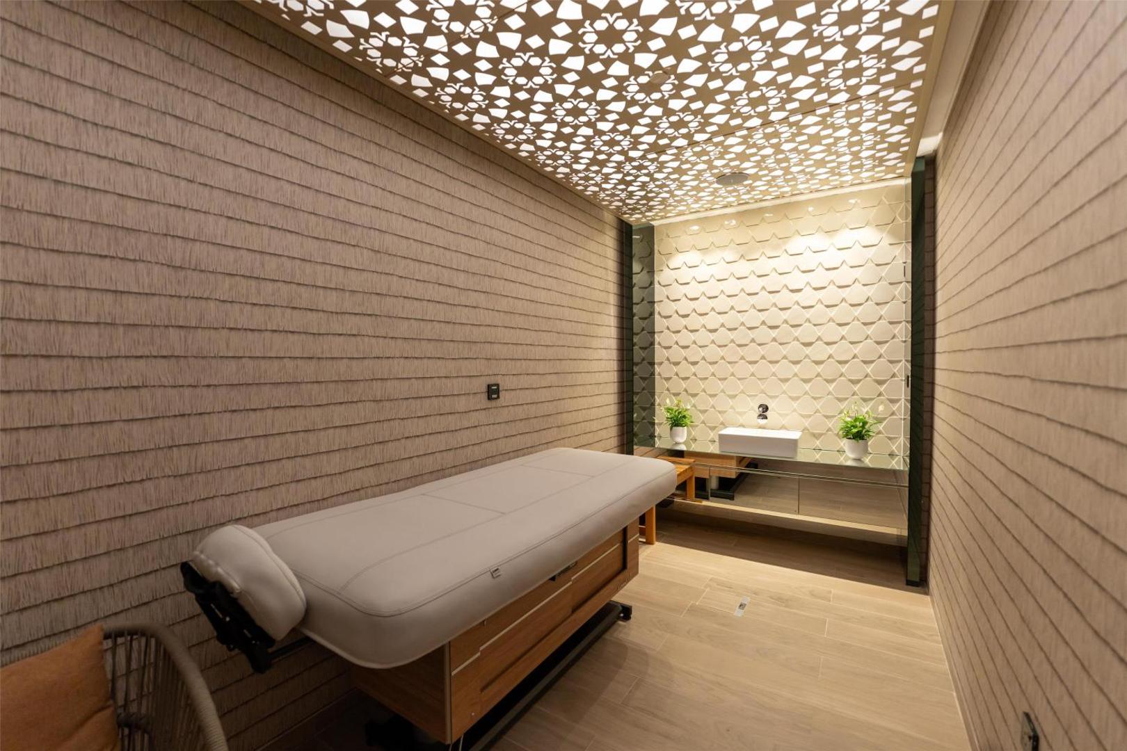 Tumbi Hotel Dubai The Palm, Tapestry Collection by Hilton Tumbi Hotel Dubai The Palm, Tapestry Collection by Hilton