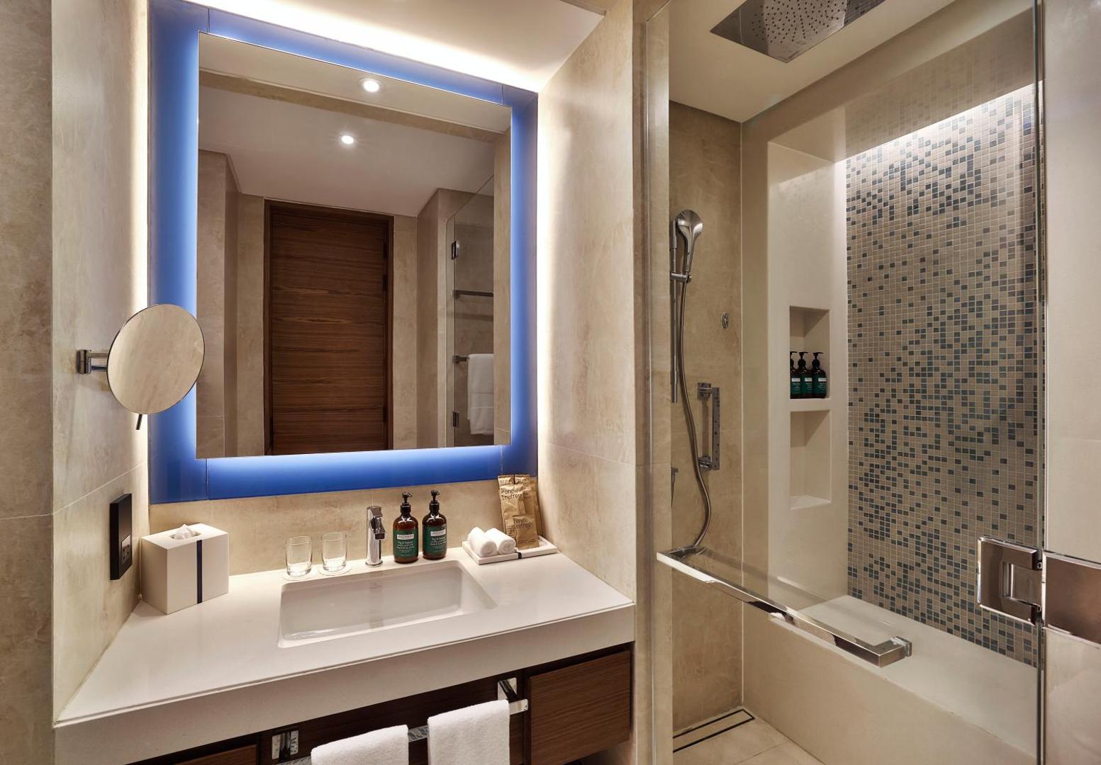 Tumbi Hotel Dubai The Palm, Tapestry Collection by Hilton Tumbi Hotel Dubai The Palm, Tapestry Collection by Hilton