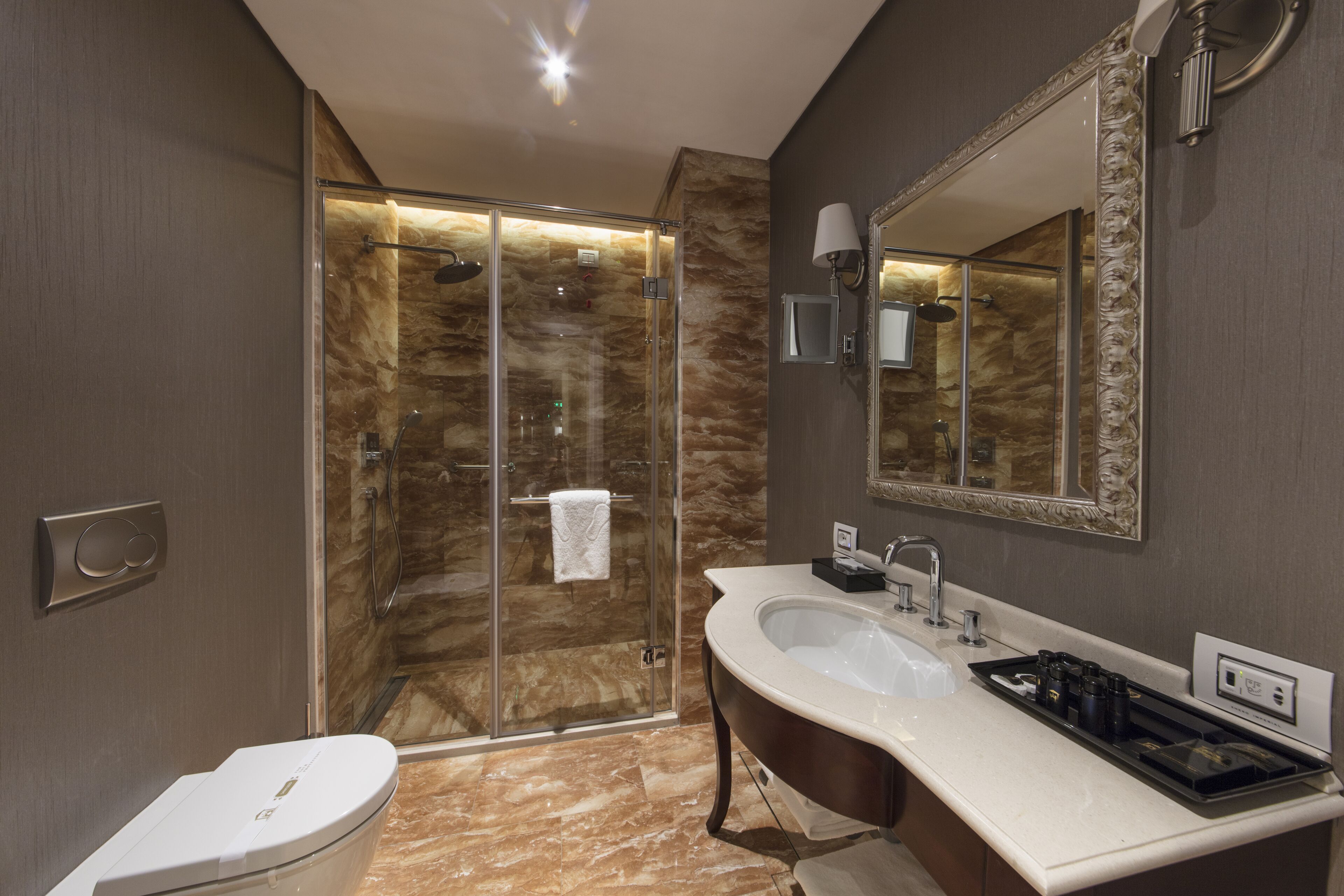 Xheko Imperial Luxury Hotel & SPA