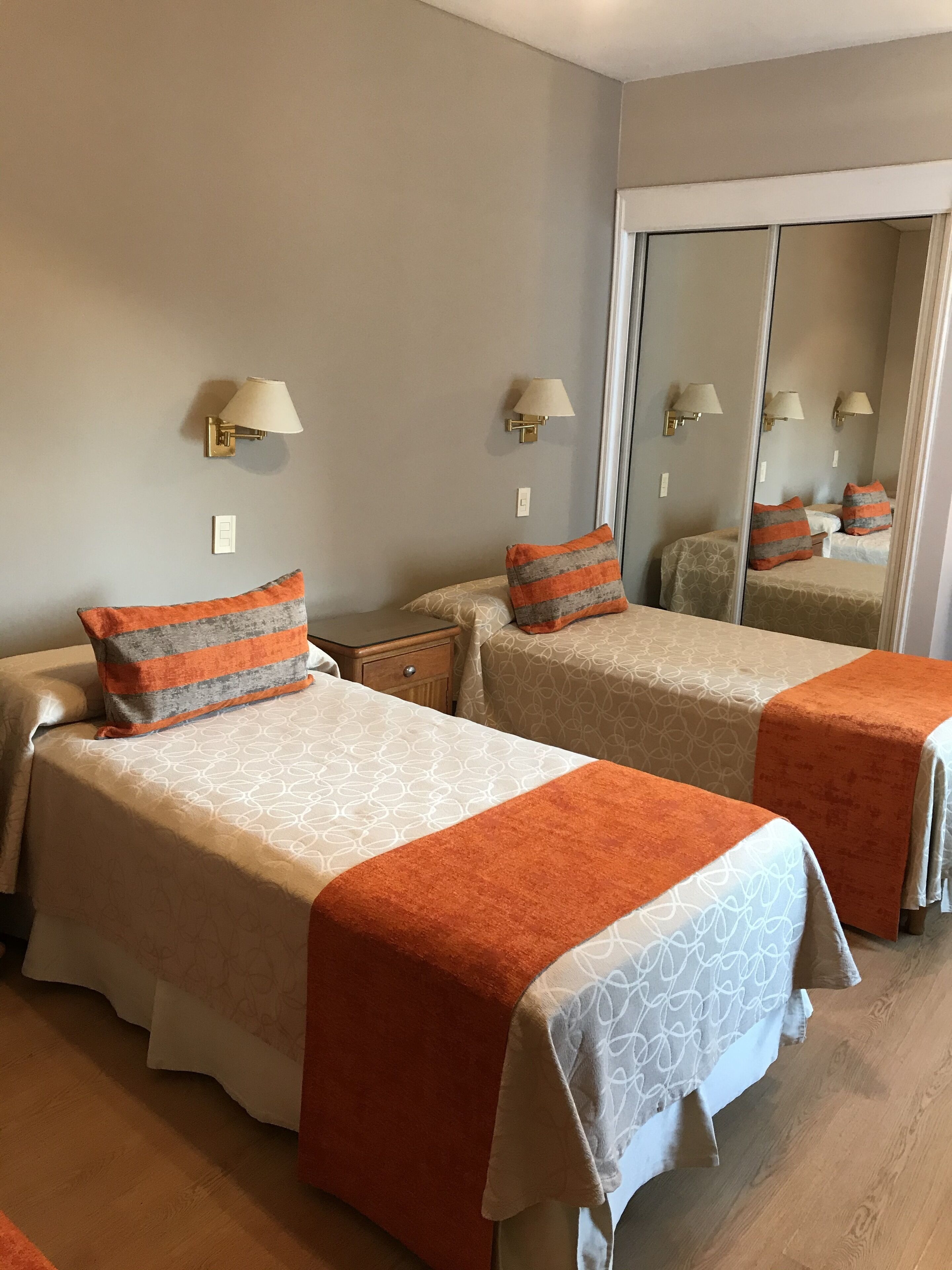Crillon Mendoza Crillon Mendoza