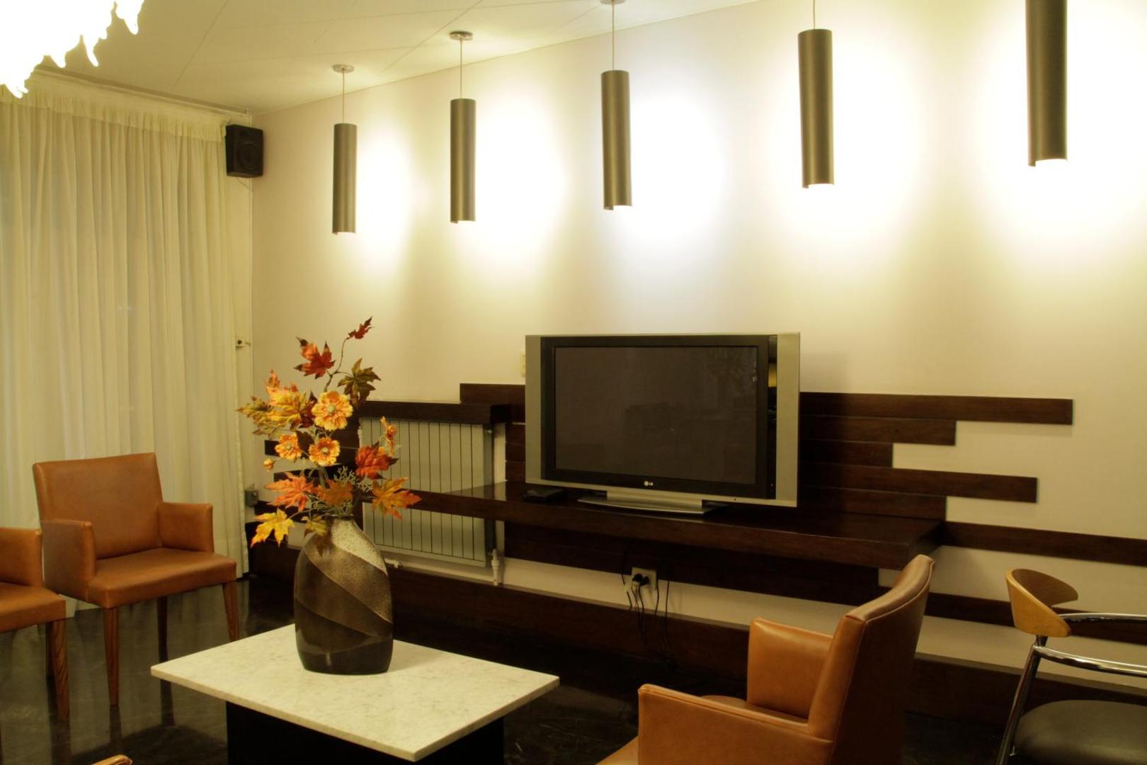 Crillon Mendoza Crillon Mendoza