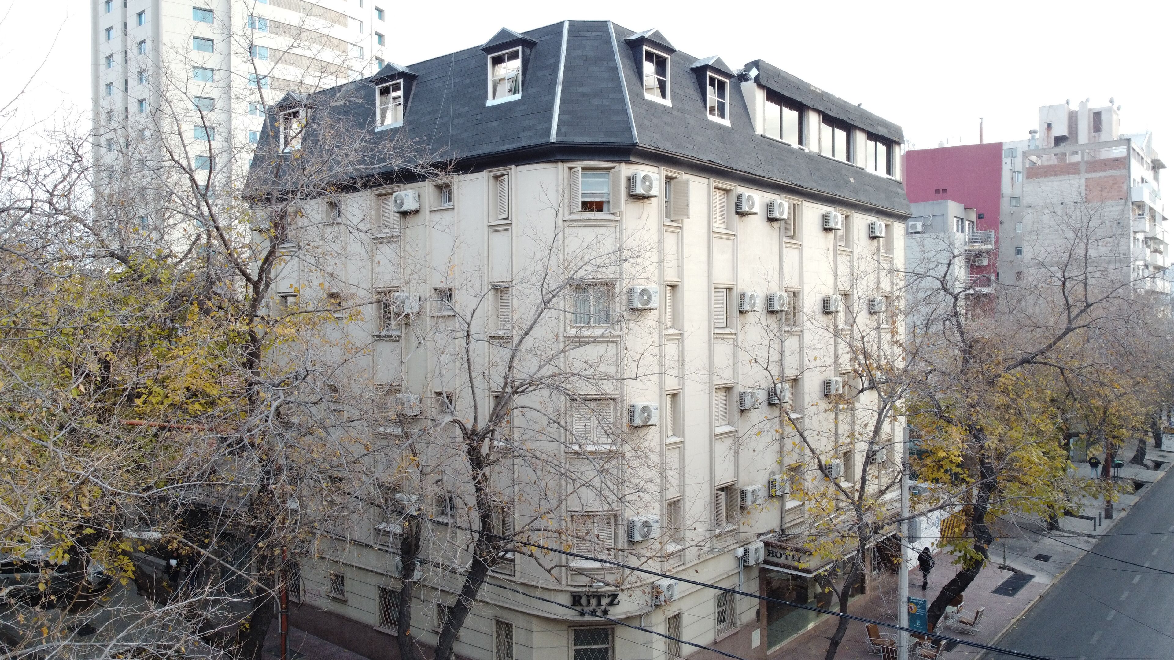 Ritz Mendoza Ritz Mendoza