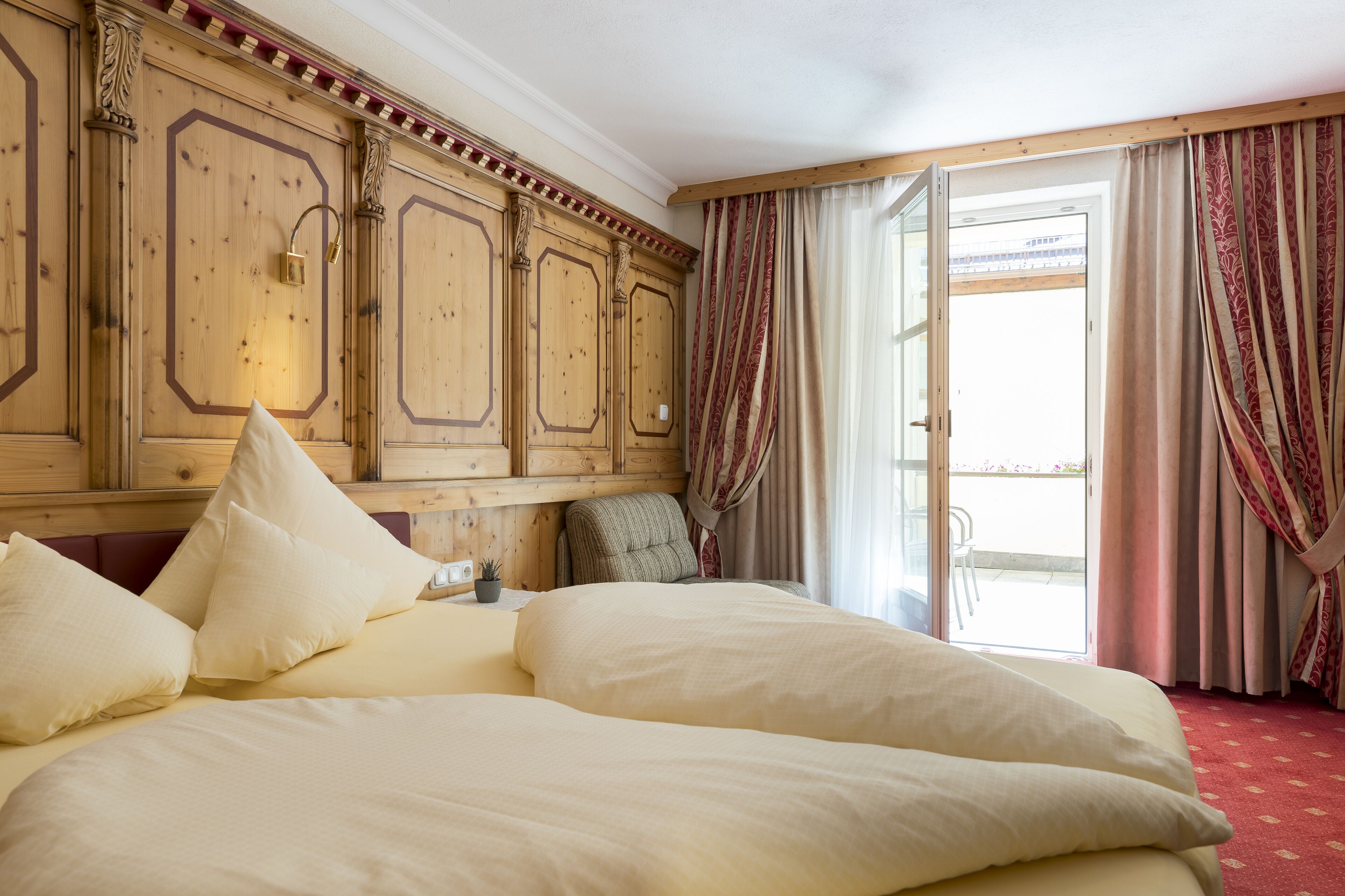 Gourmet- & Wellness-Hotel Alte Post Gourmet- & Wellness-Hotel Alte Post