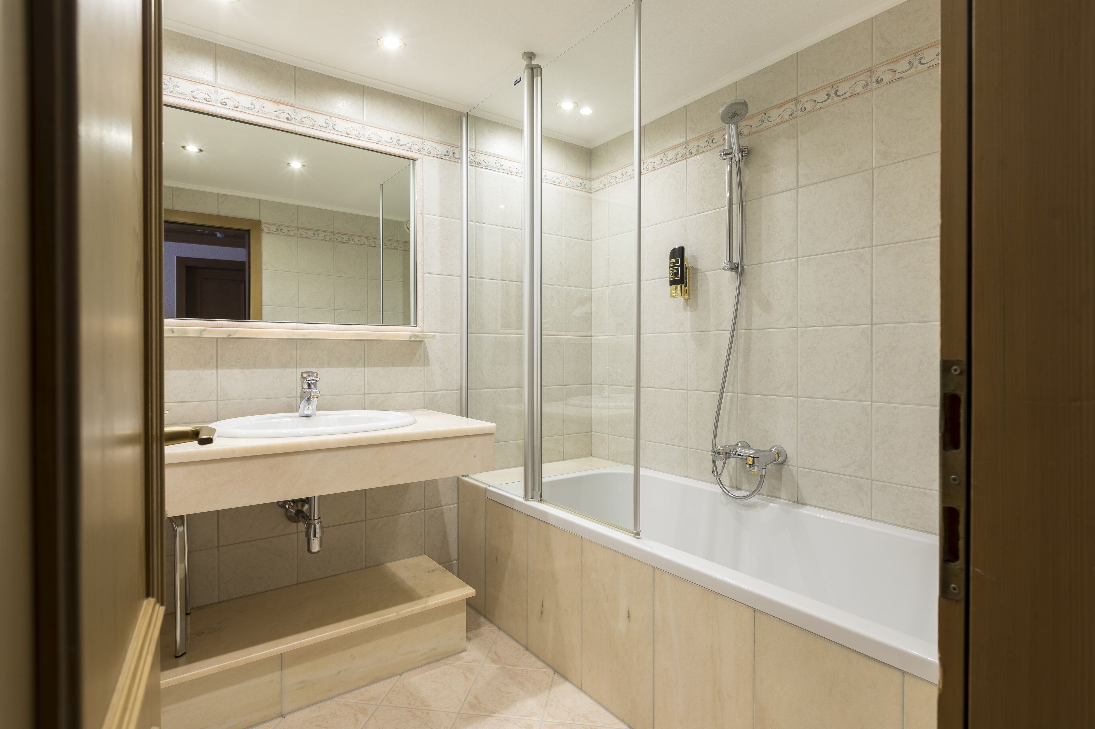 Gourmet- & Wellness-Hotel Alte Post Gourmet- & Wellness-Hotel Alte Post