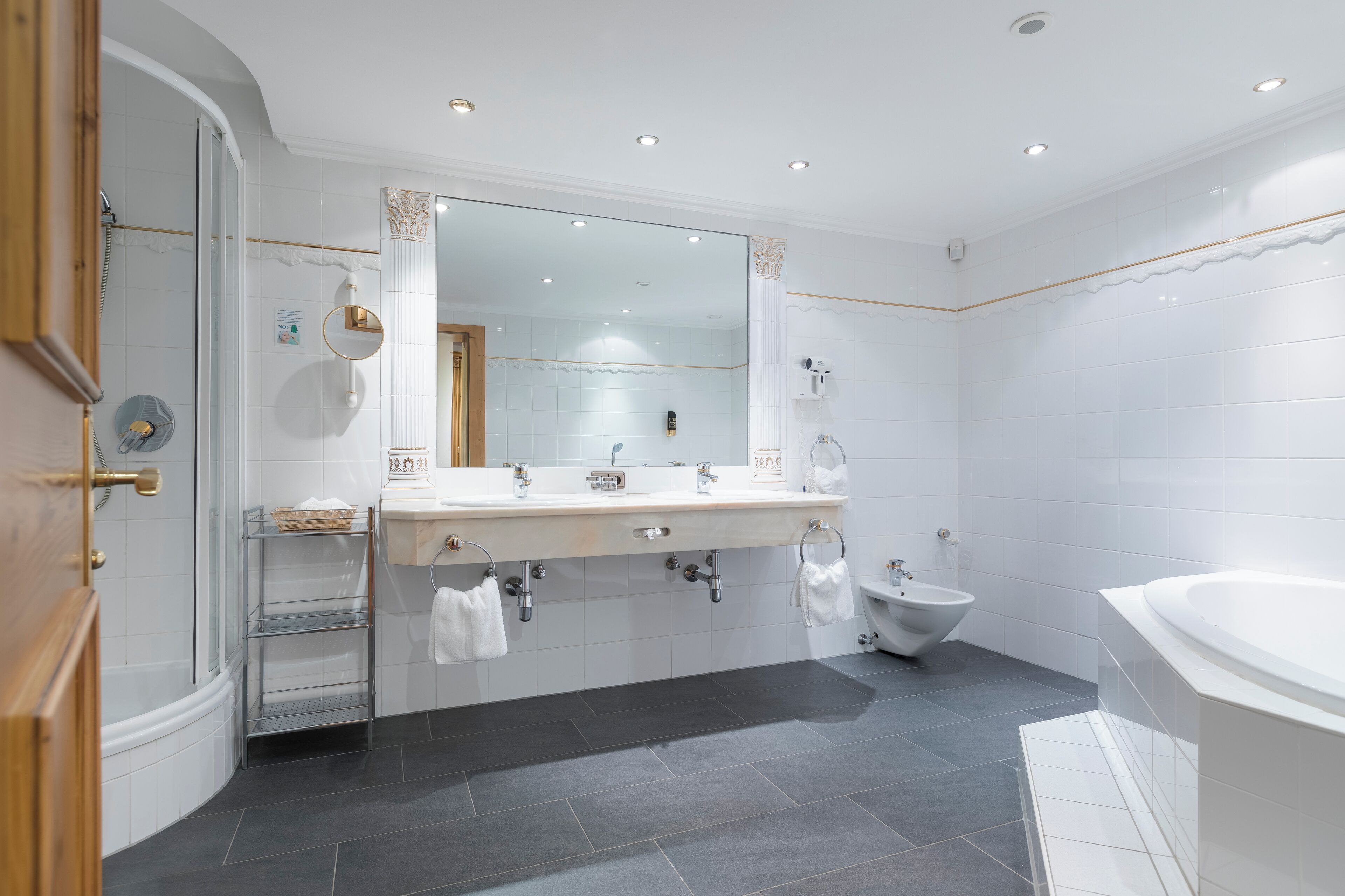 Gourmet- & Wellness-Hotel Alte Post Gourmet- & Wellness-Hotel Alte Post