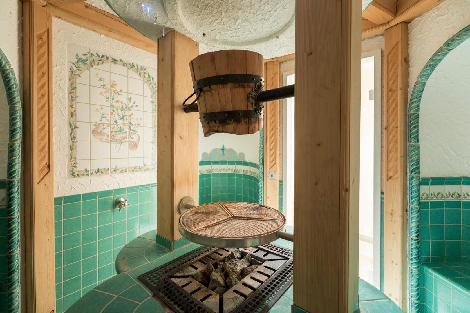 Gourmet- & Wellness-Hotel Alte Post Gourmet- & Wellness-Hotel Alte Post