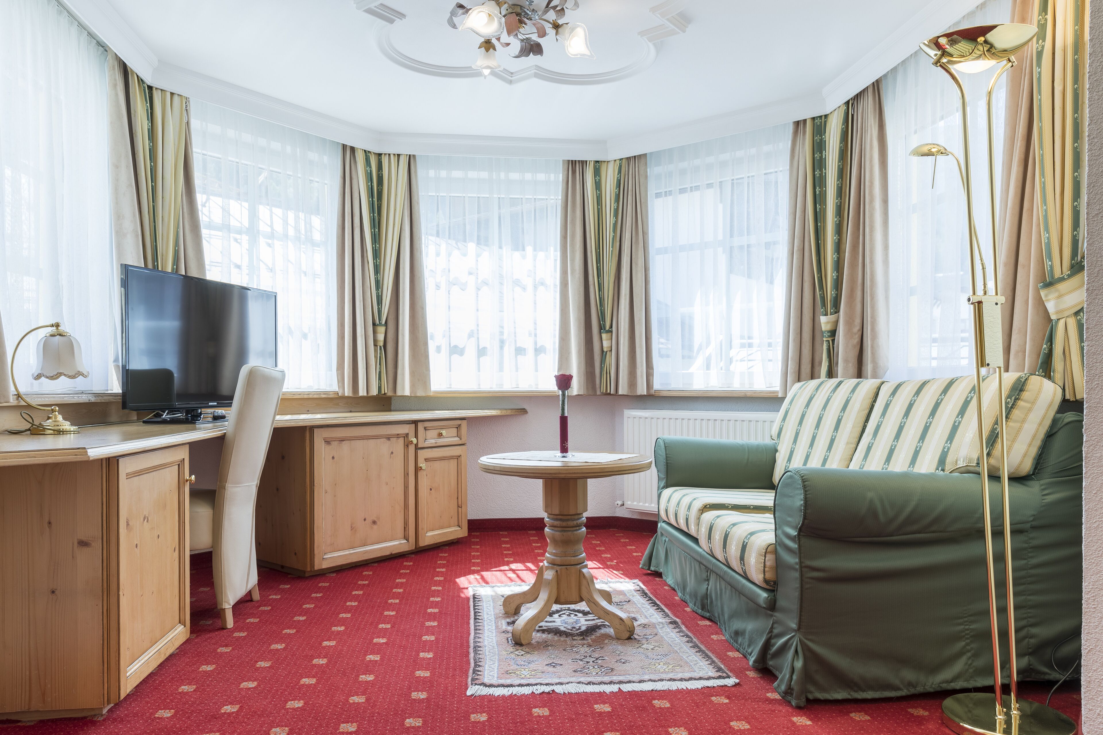 Gourmet- & Wellness-Hotel Alte Post Gourmet- & Wellness-Hotel Alte Post