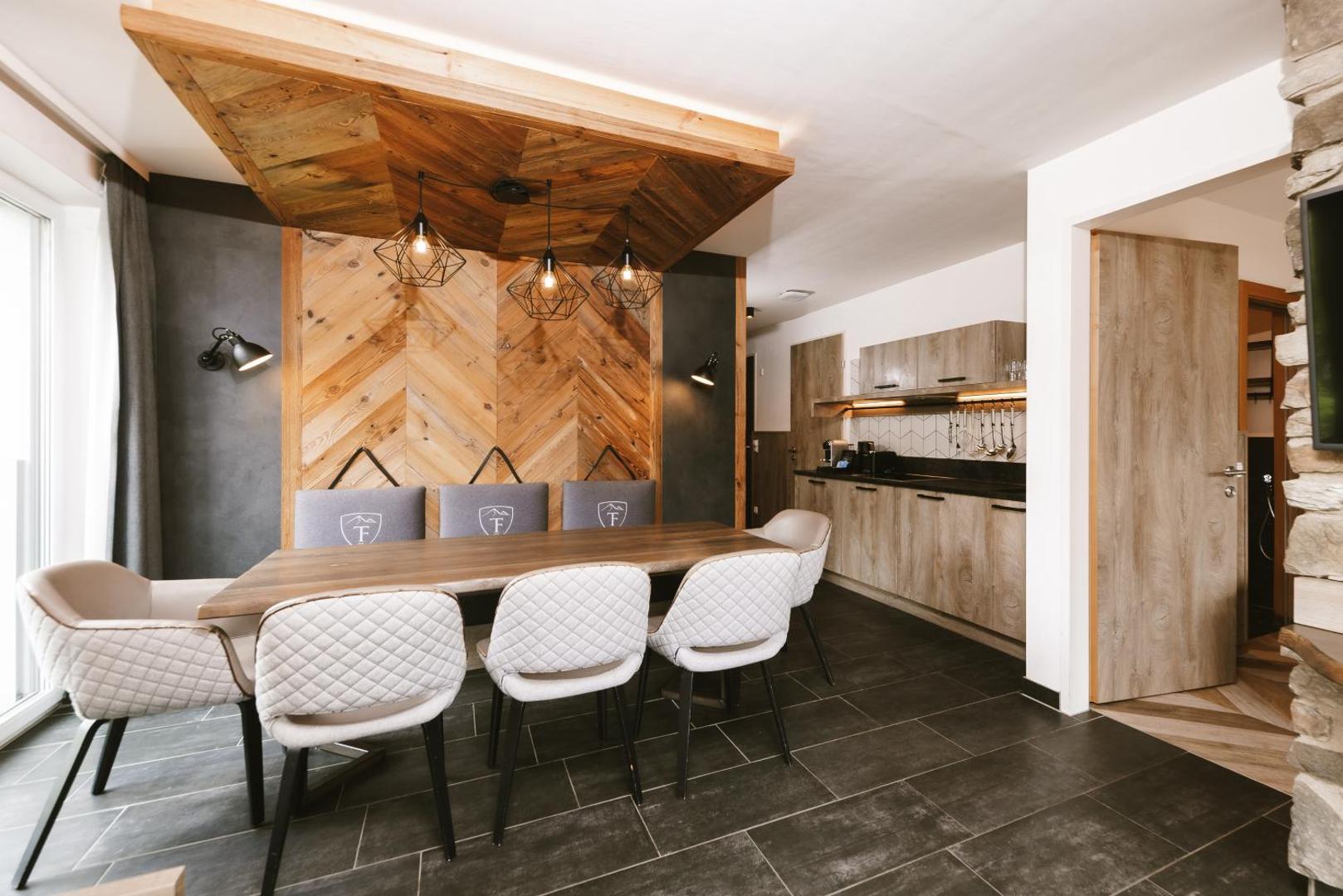 24 by Avenida Hotel & Residences 24 by Avenida Hotel & Residences